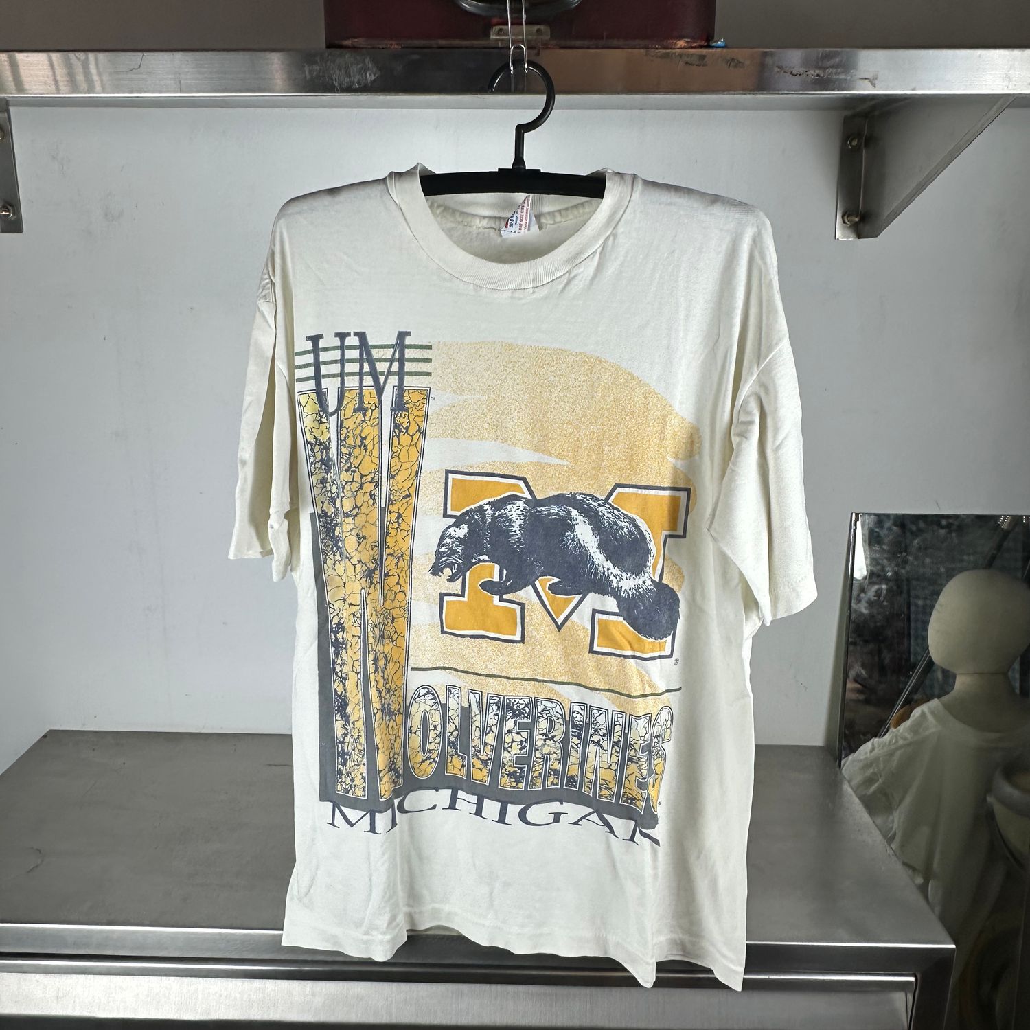 ​Vintage 90s Michigan Wolverines NCAA Graphic T-shirt