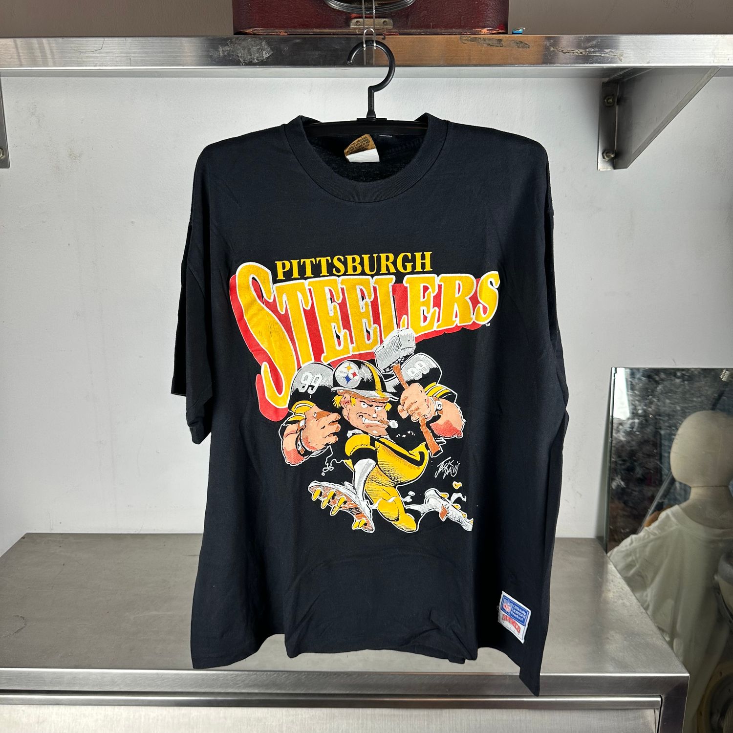 ​​Vintage 90s Pittsburgh Steelers NFL Nutmeg Graphic T-shirt