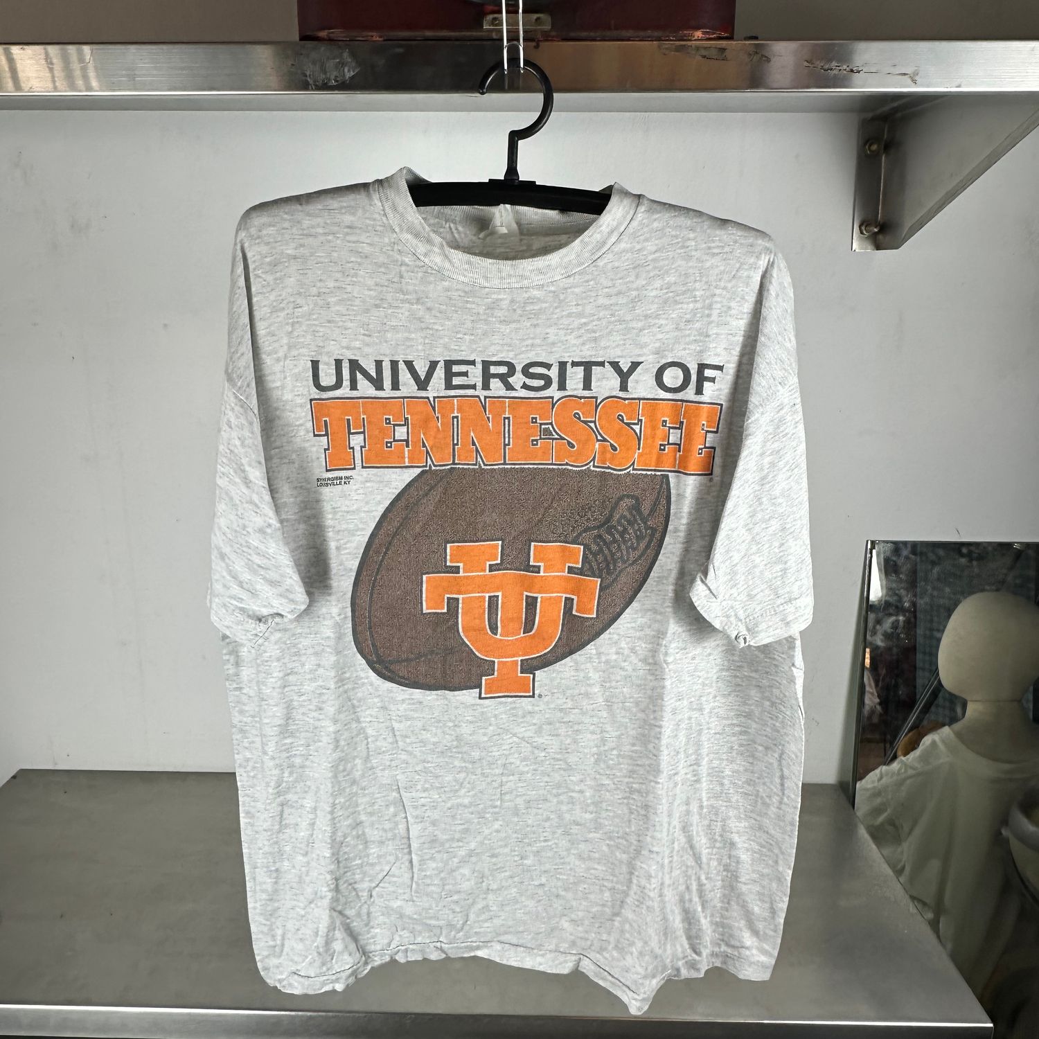 ​Vintage 90s Tennessee Volunteers Football NCAA T-shirt
