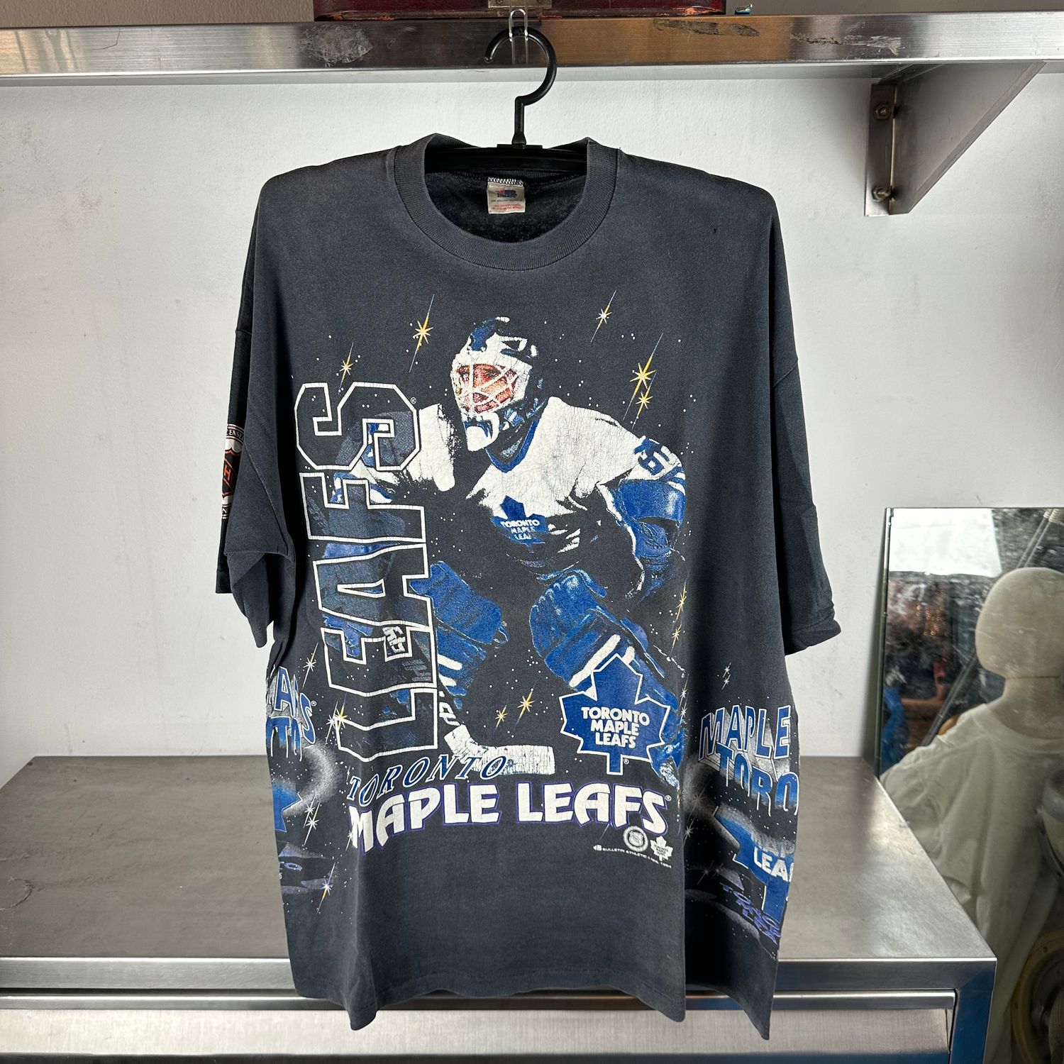 ​Vintage 1994 Toronto Maple Leafs NHL Bulletin Athletic AOP T-Shirt