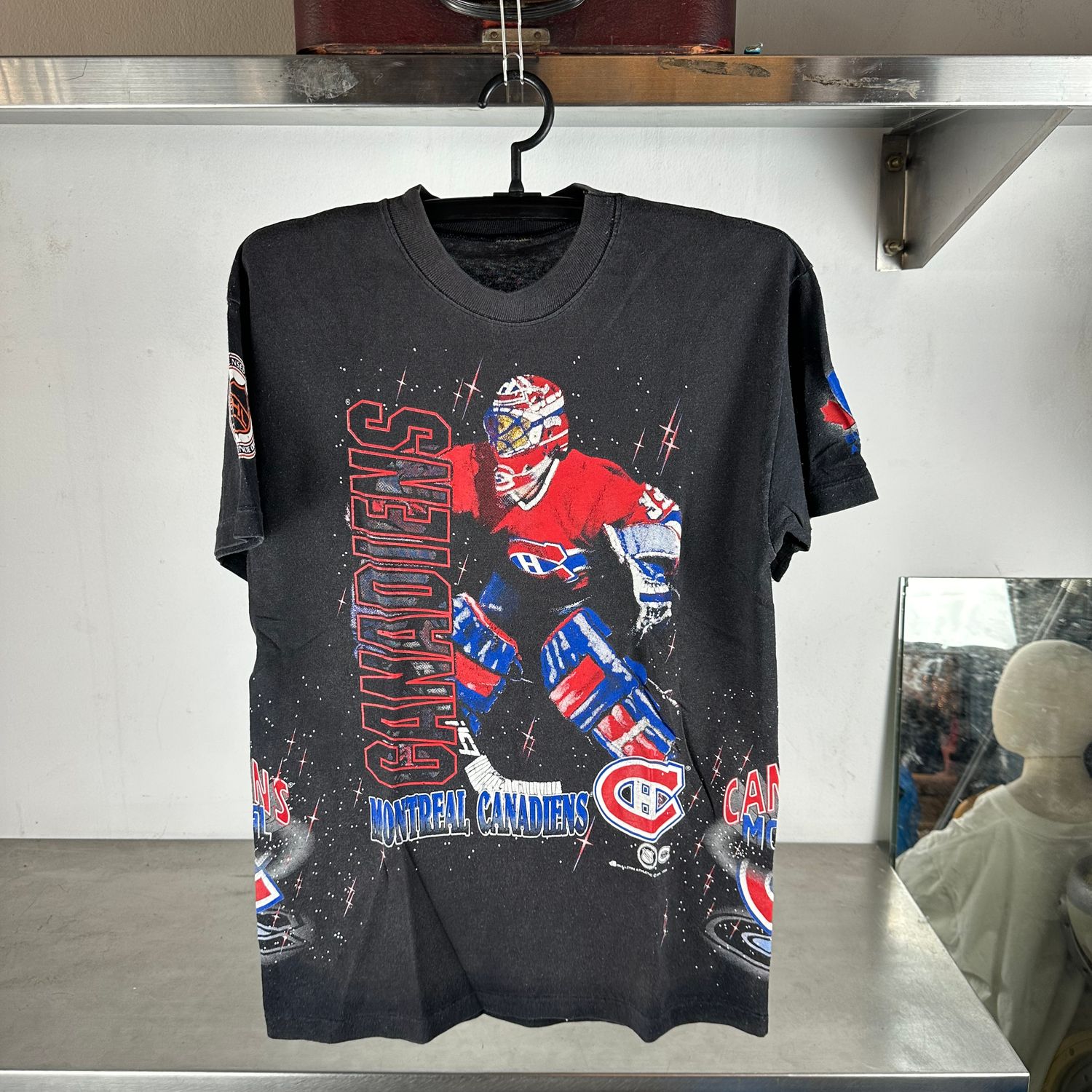 ​Vintage 1994 Montreal Canadiens Bulletin Athletic AOP XL T-Shirt