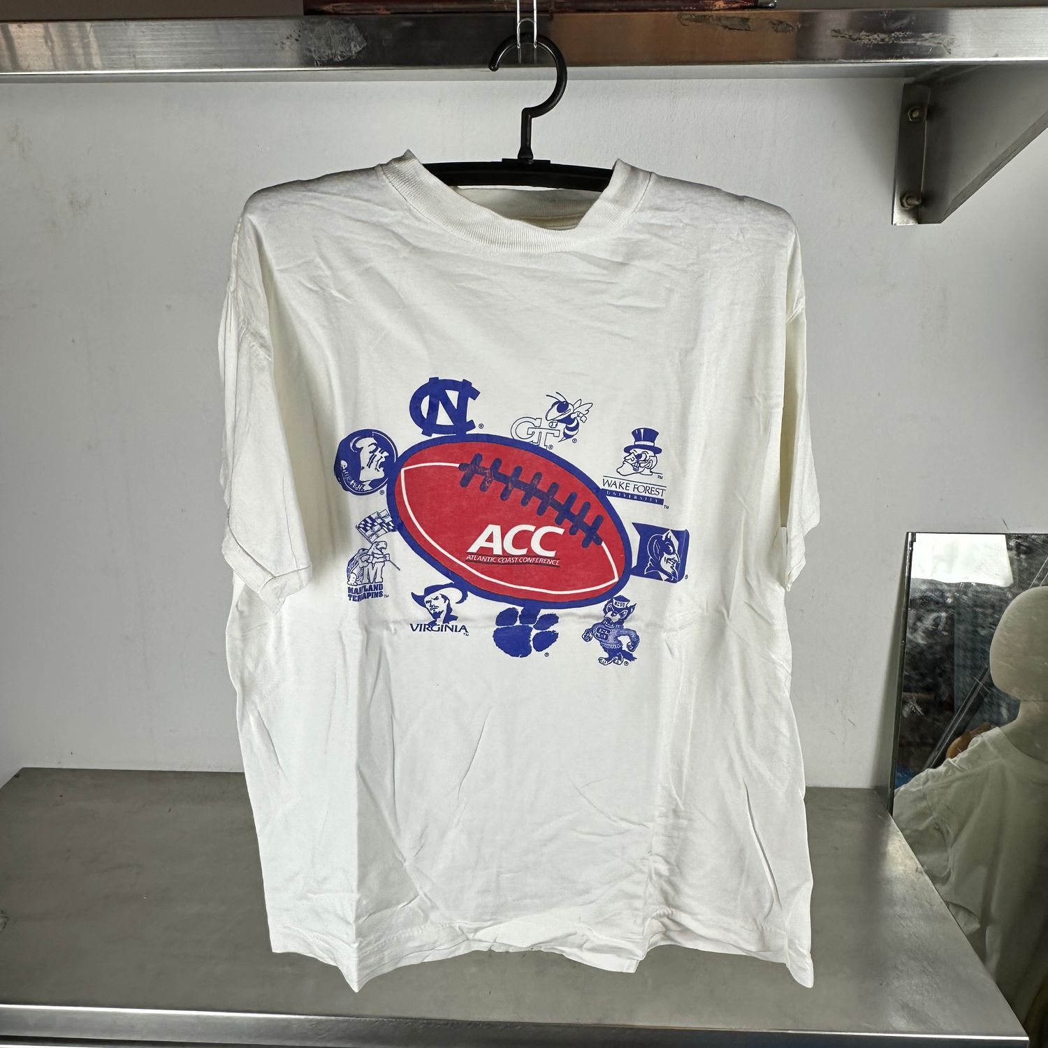 ​​​​​​Vintage 90s NCAA ACC Atlantic Coast Conference College Football T-Shirt