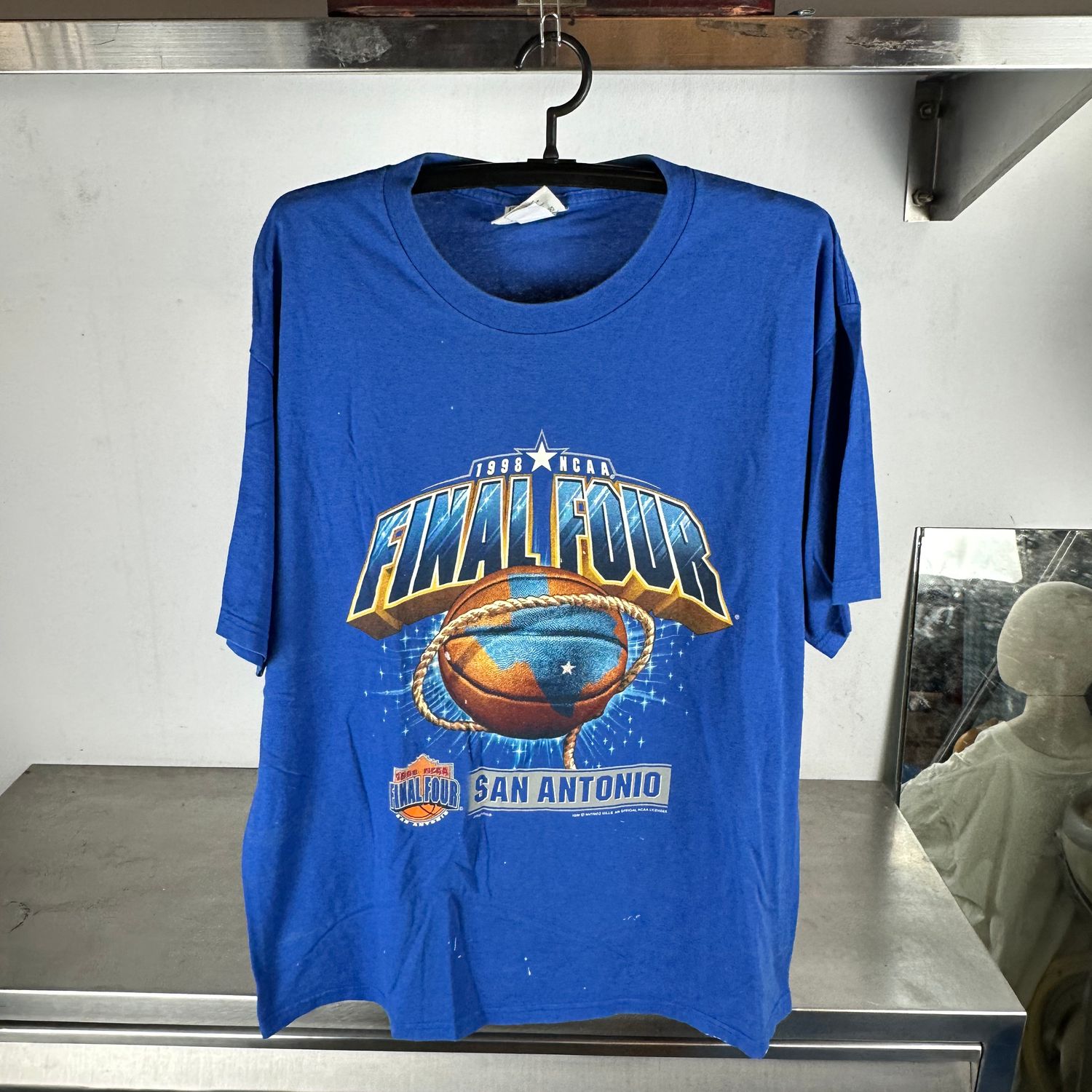 ​Vintage 1998 NCAA College Basketball Final Four Graphic XL T-Shirt