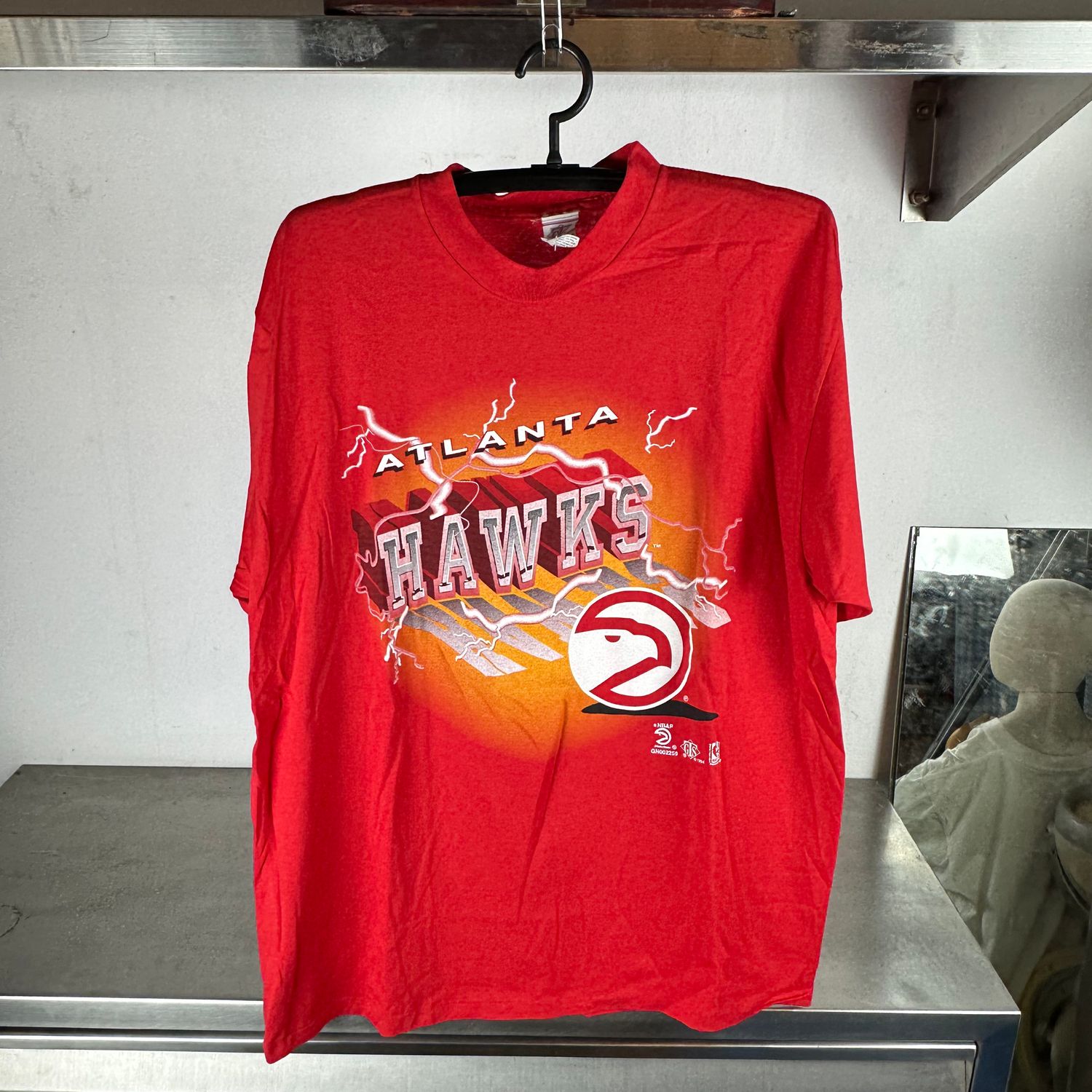 ​Vintage 1994 Atlanta Hawks Lightning Logo NBA XL T-Shirt