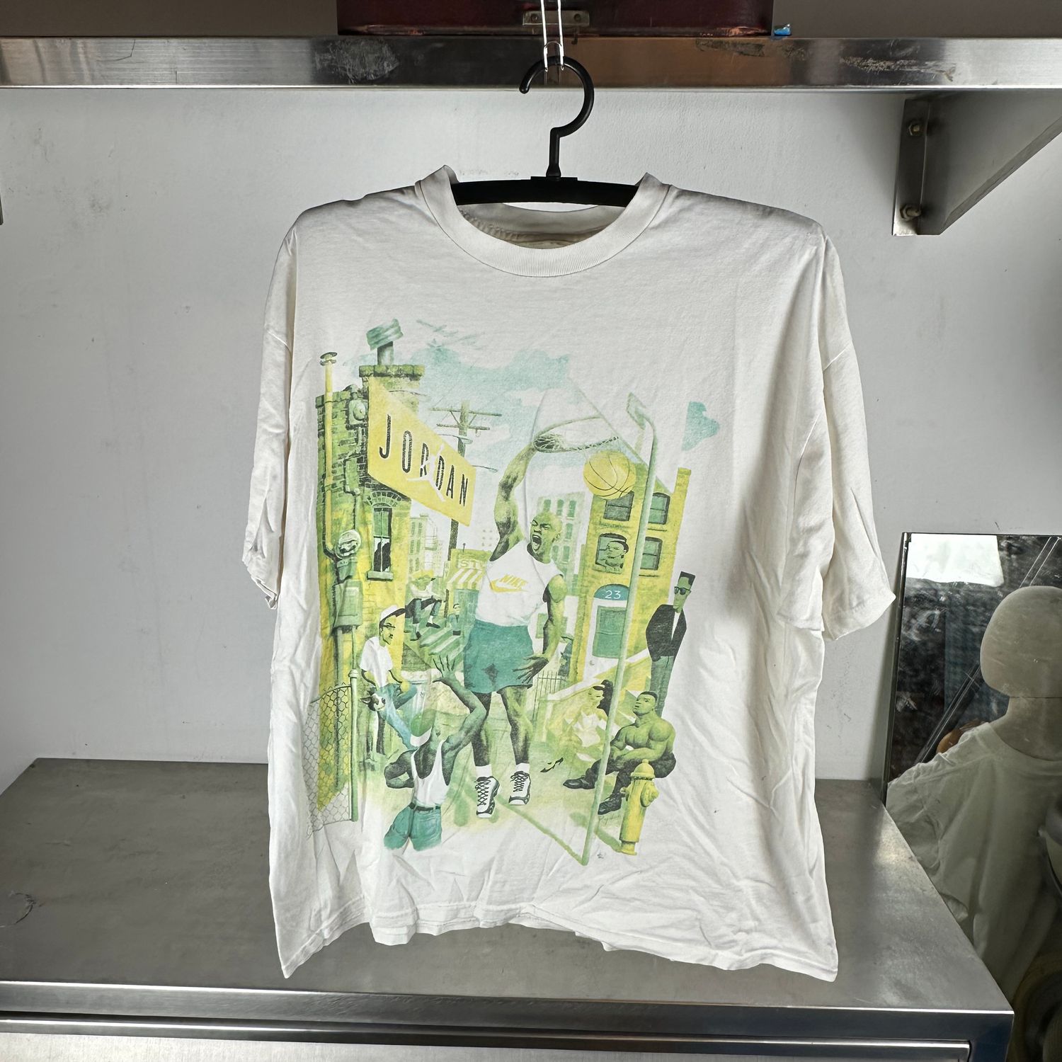 ​Vintage Nike 90s Michael Jordan Hoop Heroes Artwork XL T-Shirt