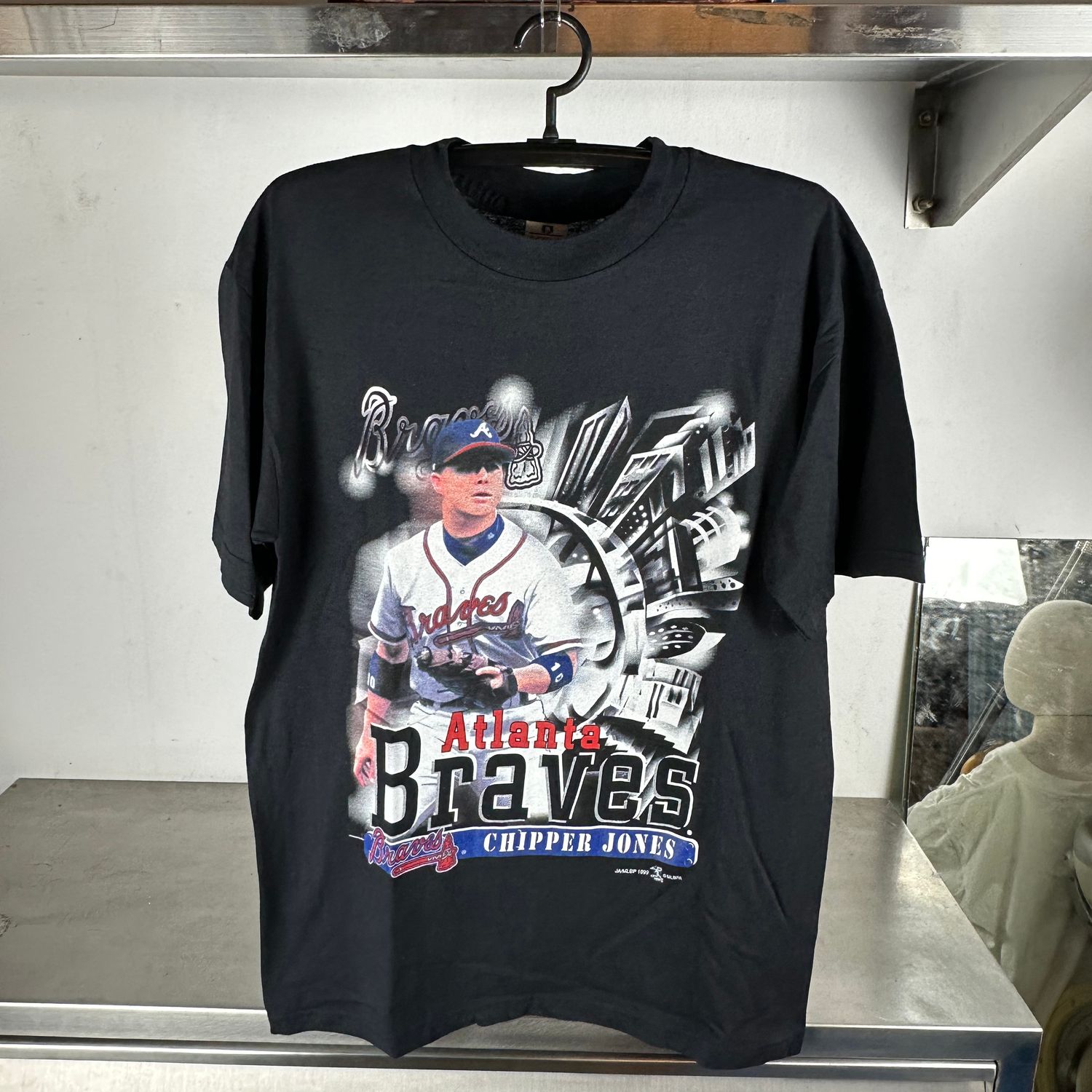 ​Vintage 1999 Chipper Jones Atlanta Braves MLB Deadstock Large T-Shirt
