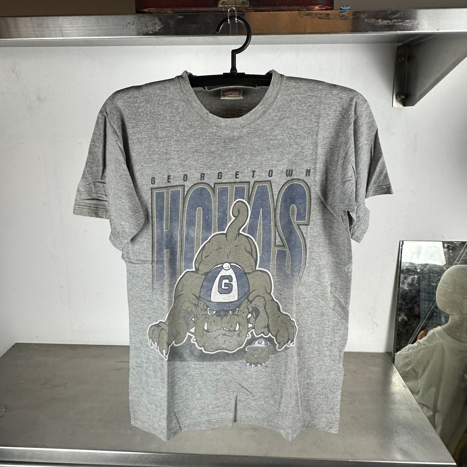 ​Vintage 90s Georgetown Hoyas Bulldog NCAA Nutmeg Graphic T-Shirt