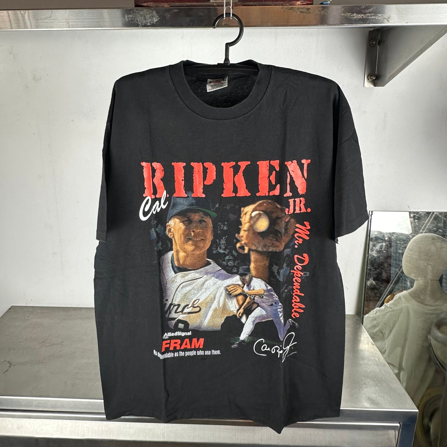 ​Vintage 1997 Cal Ripken JR Mr. Dependable MLB Graphic XL T-Shirt