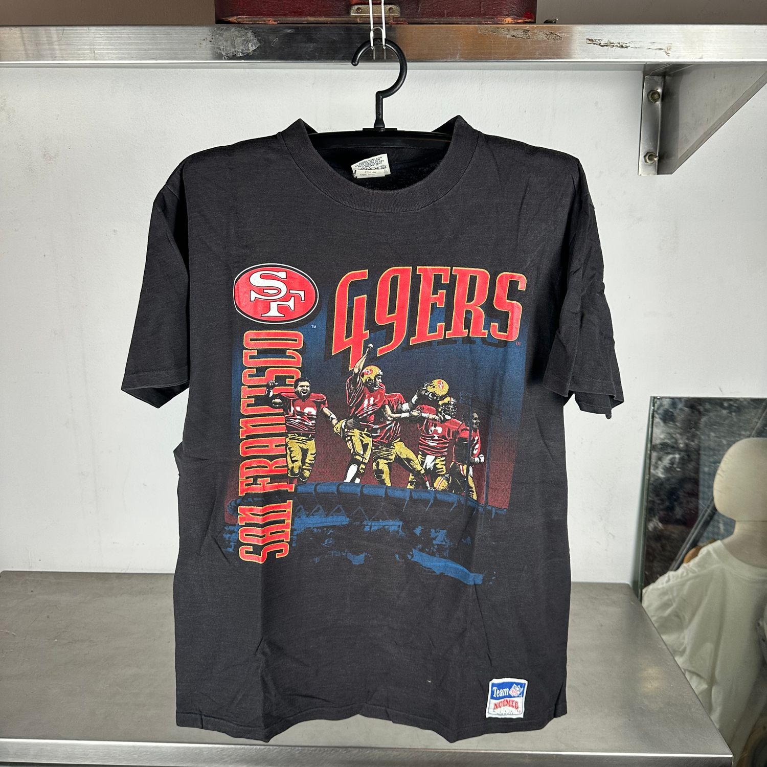​Vintage 90s San Francisco 49ers NFL Nutmeg Graphic T-Shirt