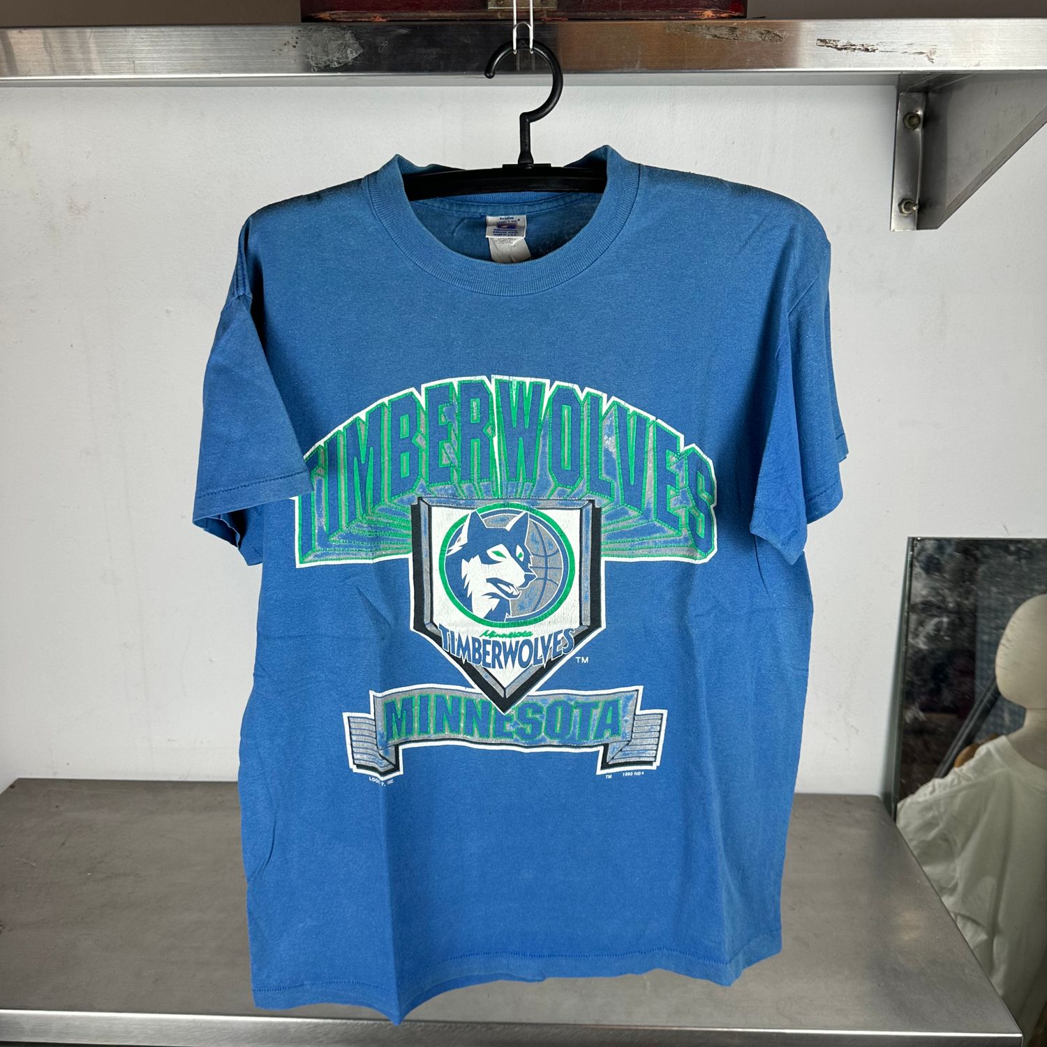 ​Vintage 1990 Minnesota Timberwolves Basketball NBA Large T-Shirt