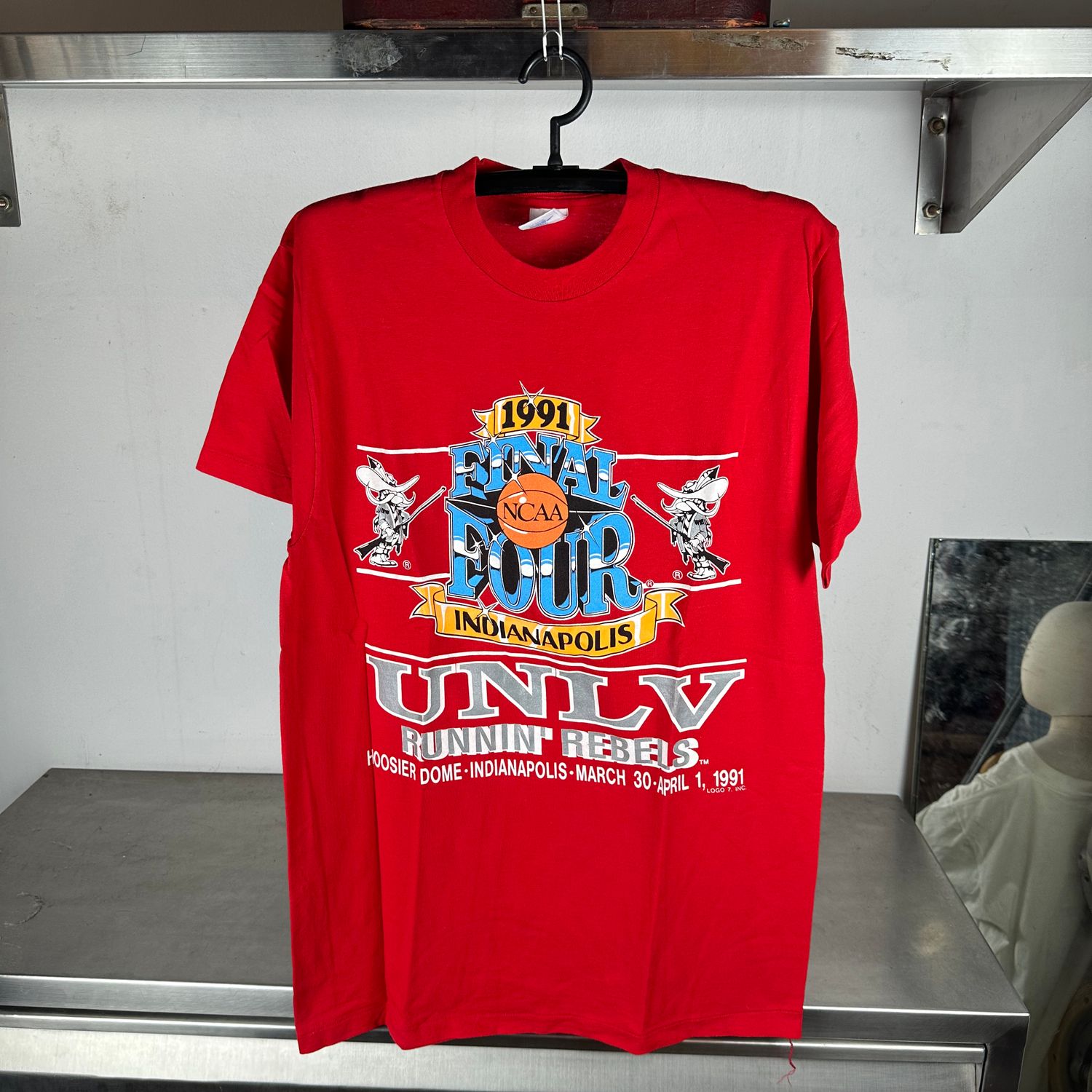 ​Vintage 1991 UNLV Runnin Rebels Basketball NCAA Final Four T-Shirt