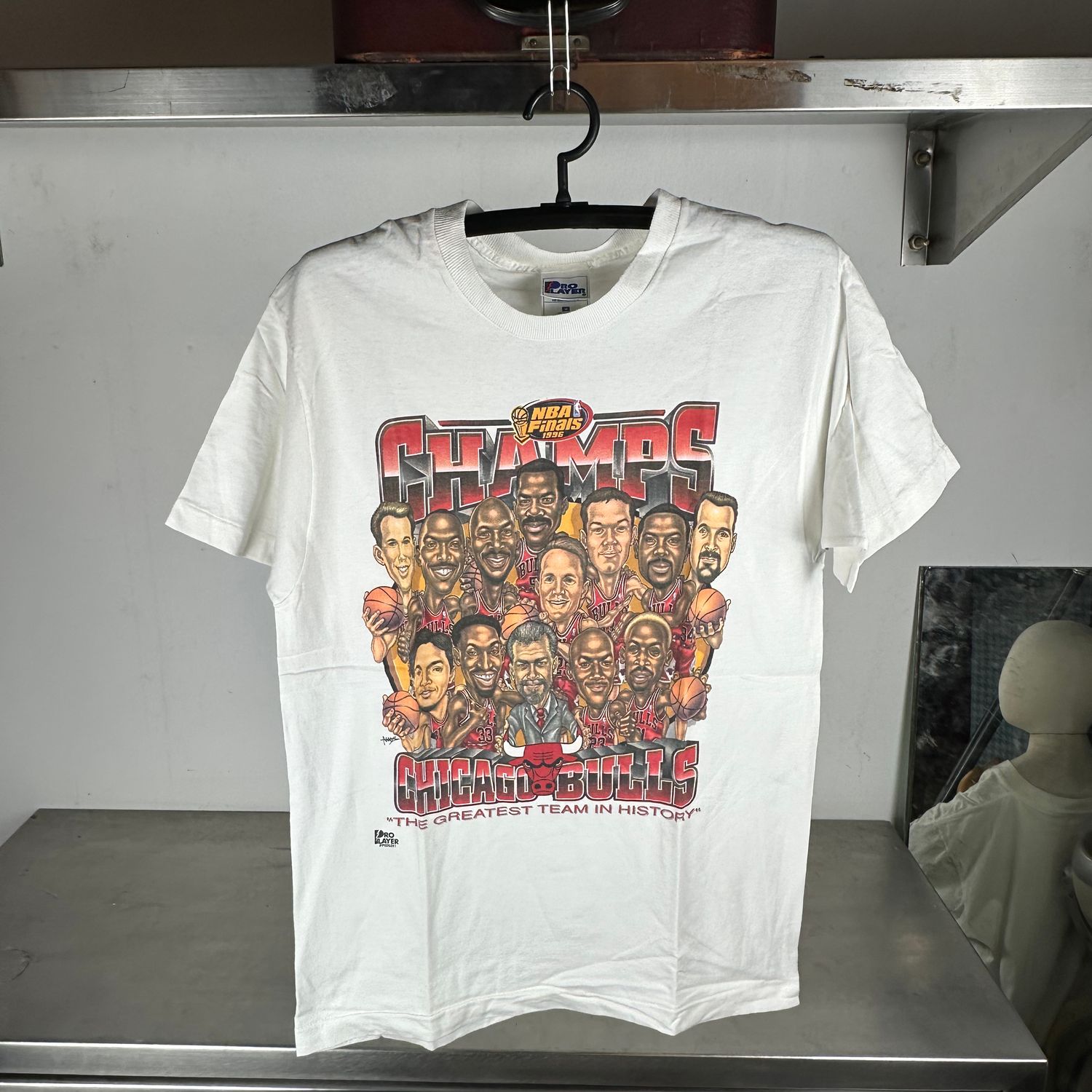 ​Vintage 1996 Chicago Bulls NBA Champs Caricature T-Shirt