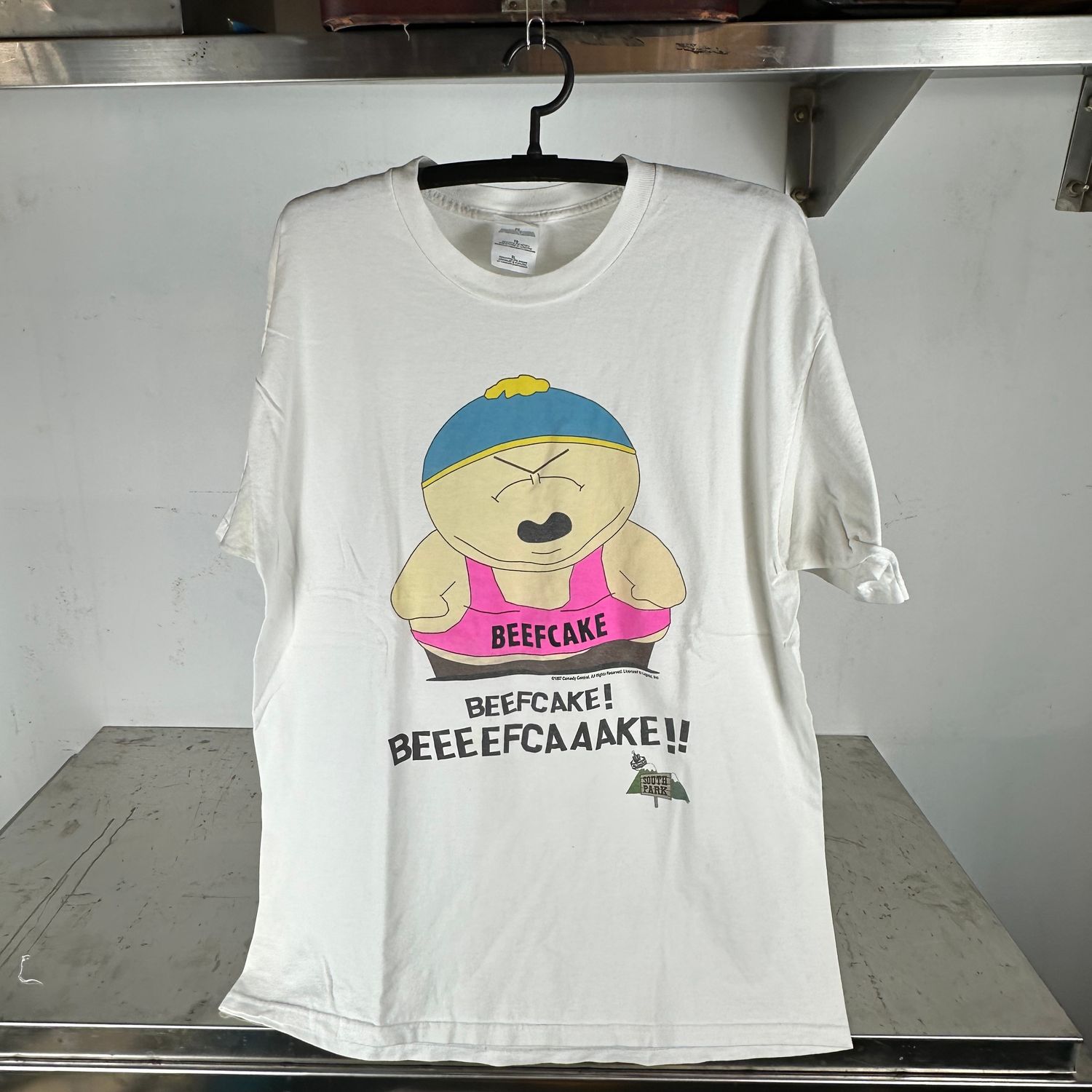 ​Vintage 1997 South Park Eric Cartman Beefcake! Graphic XL T-Shirt
