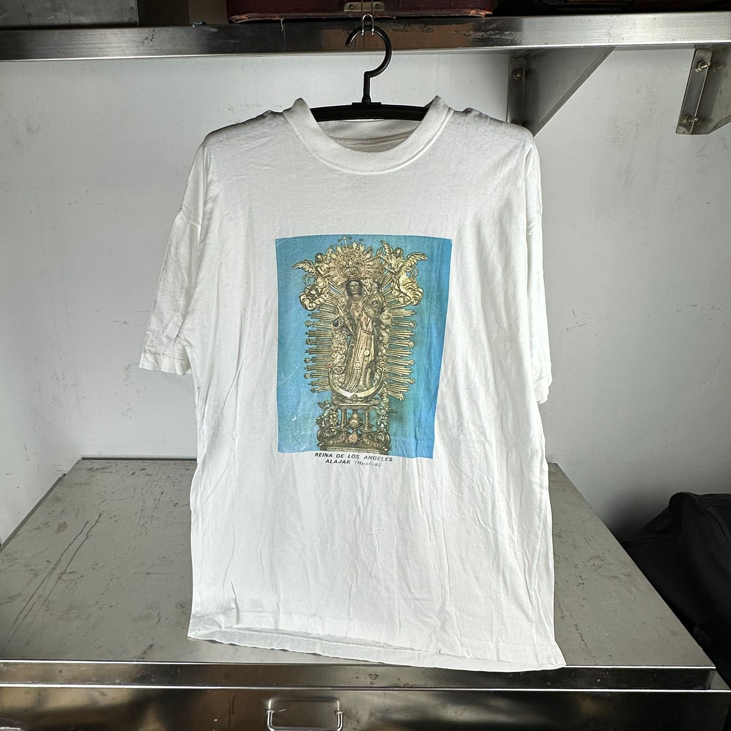 ​Vintage 90s Queen of Angels Reina De Los Angeles Graphic T-shirt