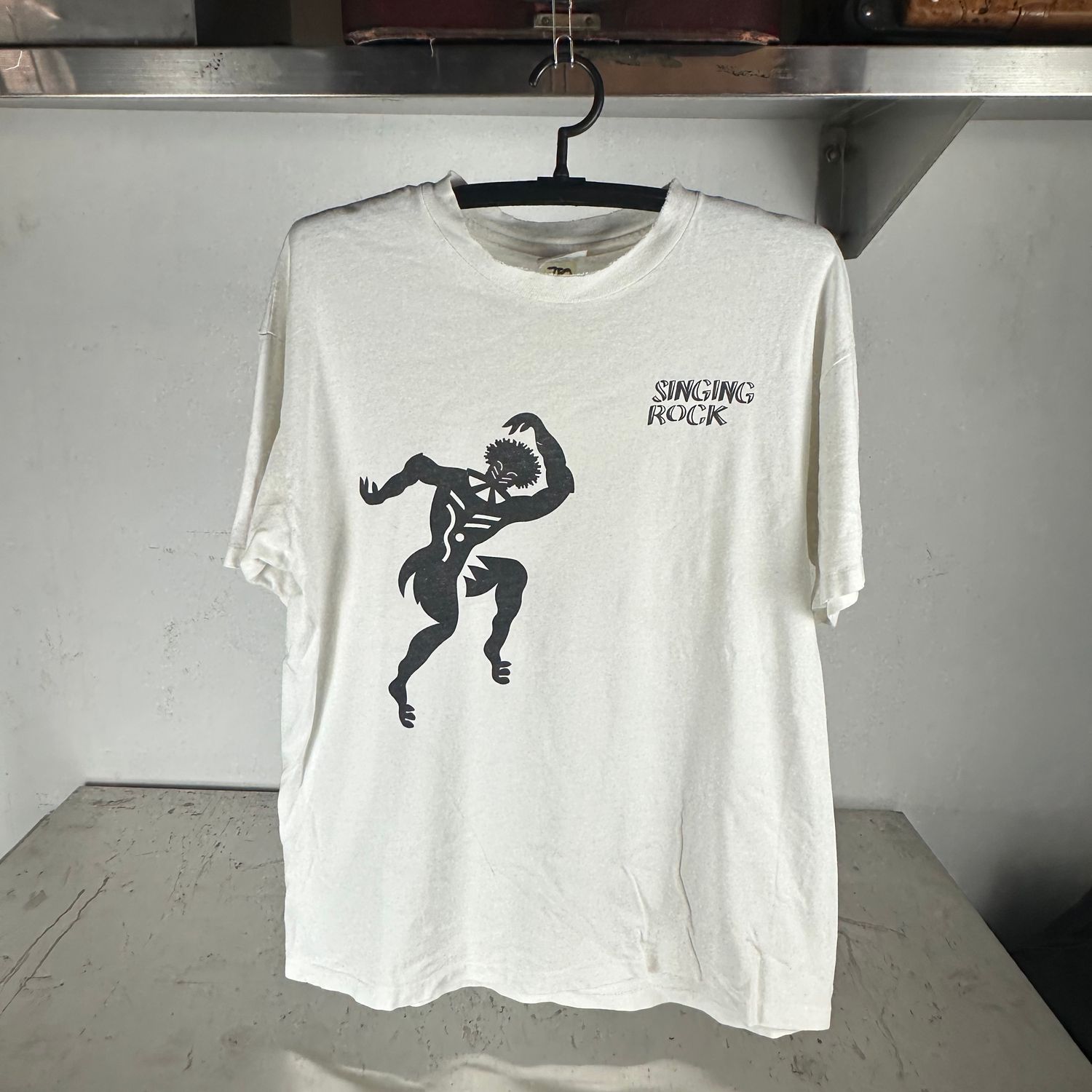 ​Vintage 90s Singing Rock Artwork Double Sided T-shirt