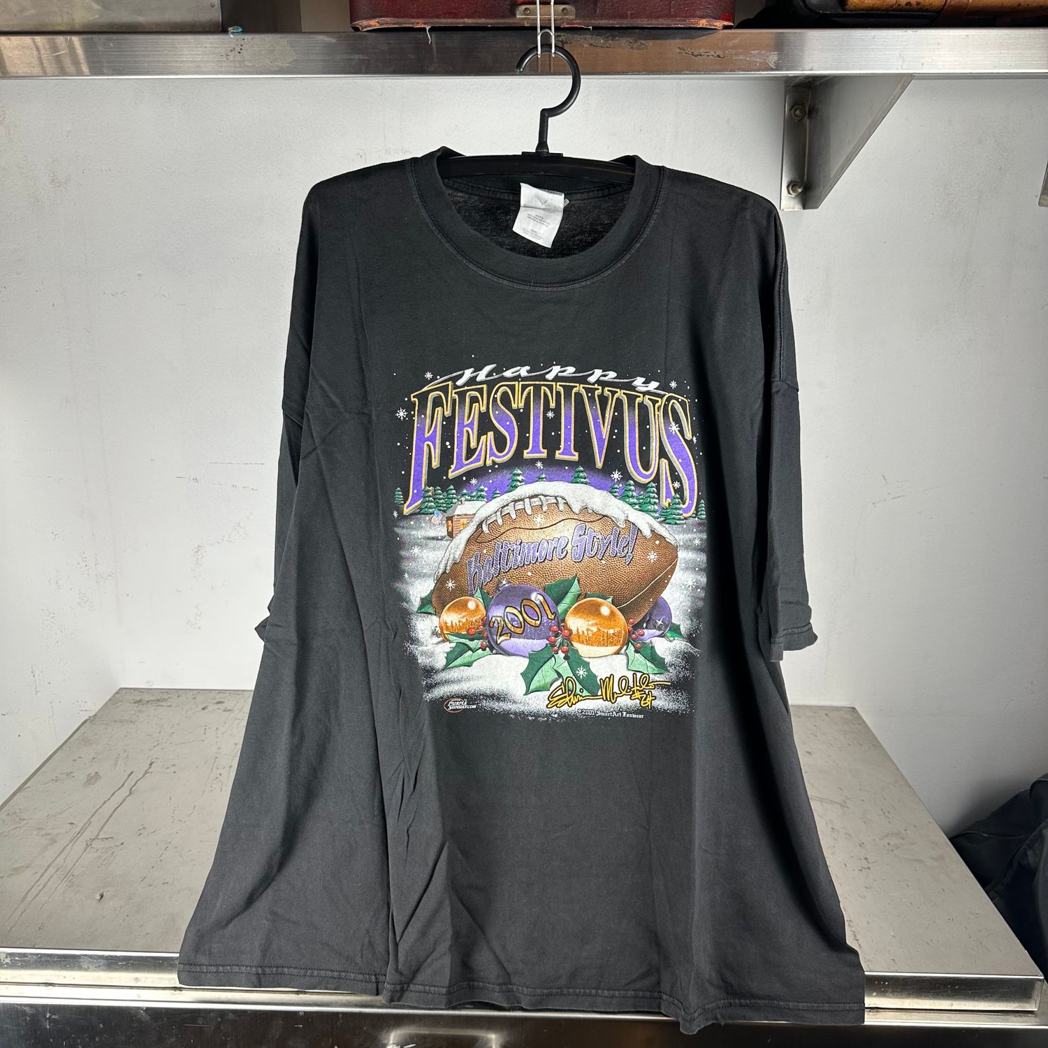 ​Vintage 2001 Baltimore Ravens Happy Festivus Graphic T-shirt
