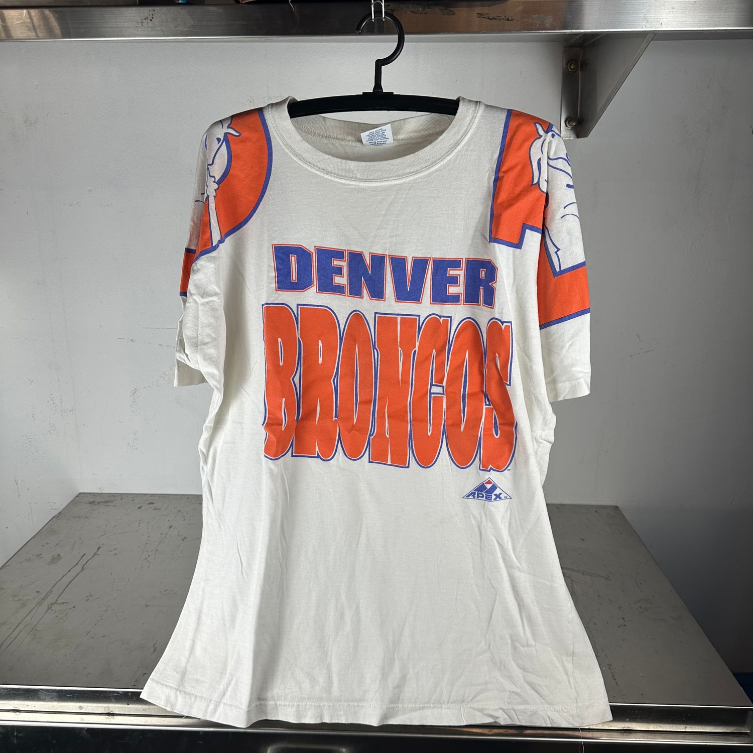 ​​Vintage 90s Denver Broncos NFL Apex One Graphic XL T-shirt