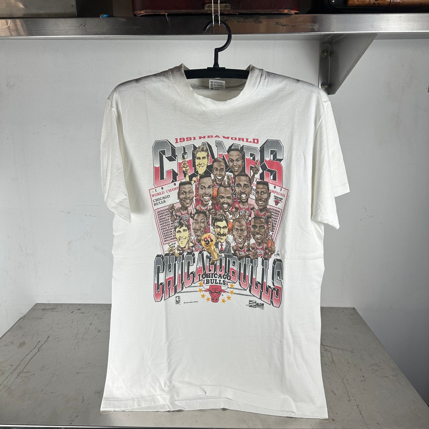 ​​Vintage 1991 Chicago Bulls NBA World Champions Caricature T-shirt