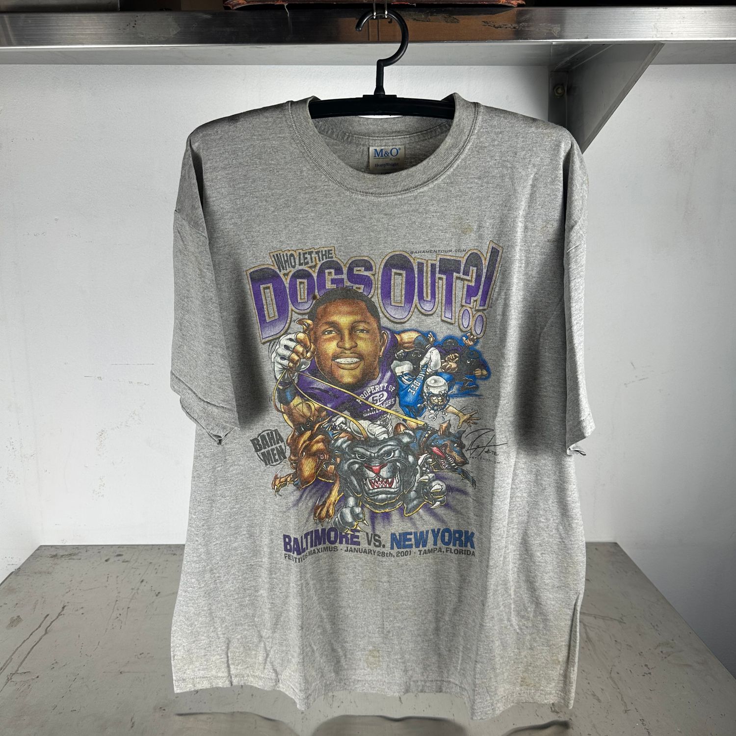 ​​​Vintage 2001 Baltimore Ravens Who Let The Dogs Out?! NFL Graphic T-shirt