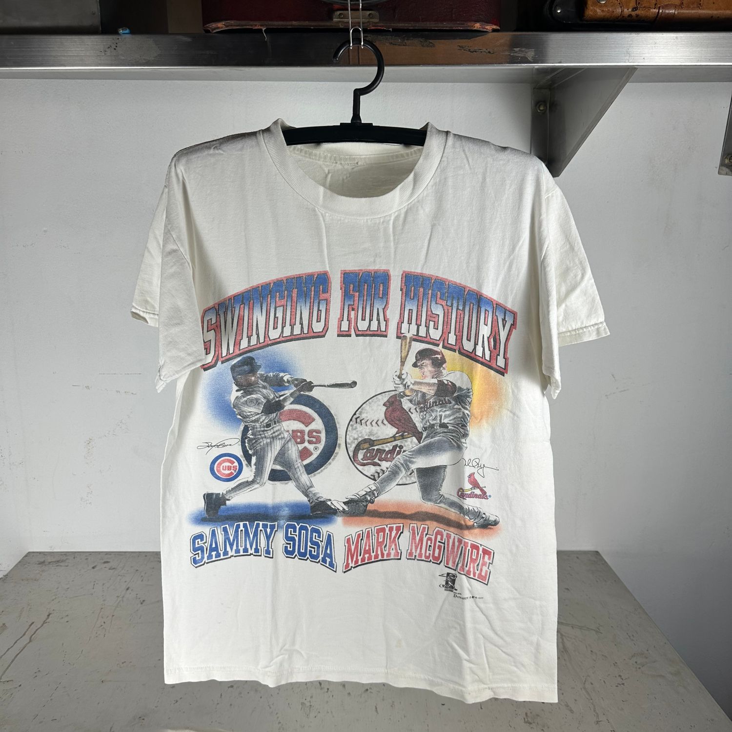 ​​Vintage 1998 MLB Swinging For History Sammy Sosa Mark McGwire T-shirt