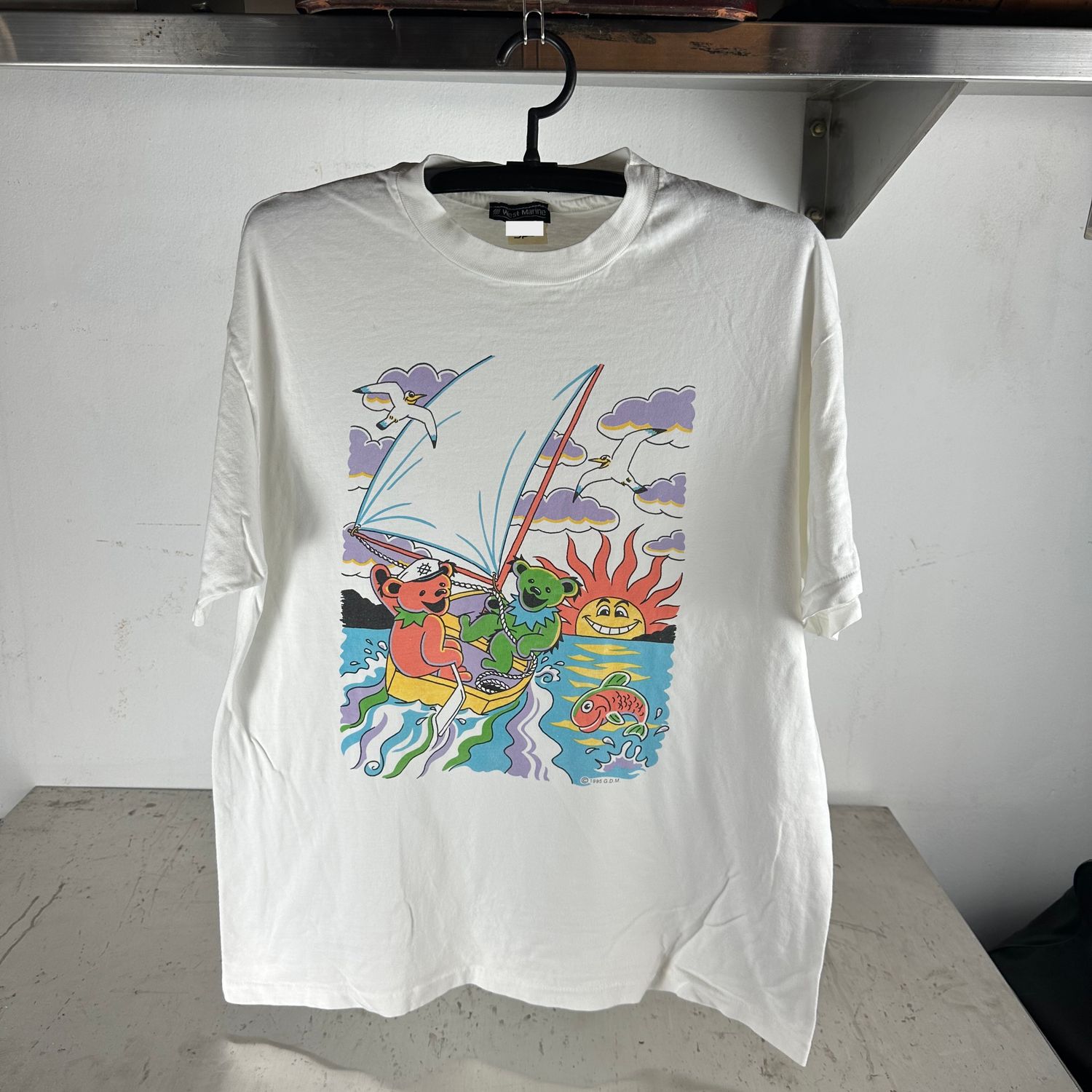 ​​Vintage 1995 Grateful Dead Bear Sailing Graphic T-shirt