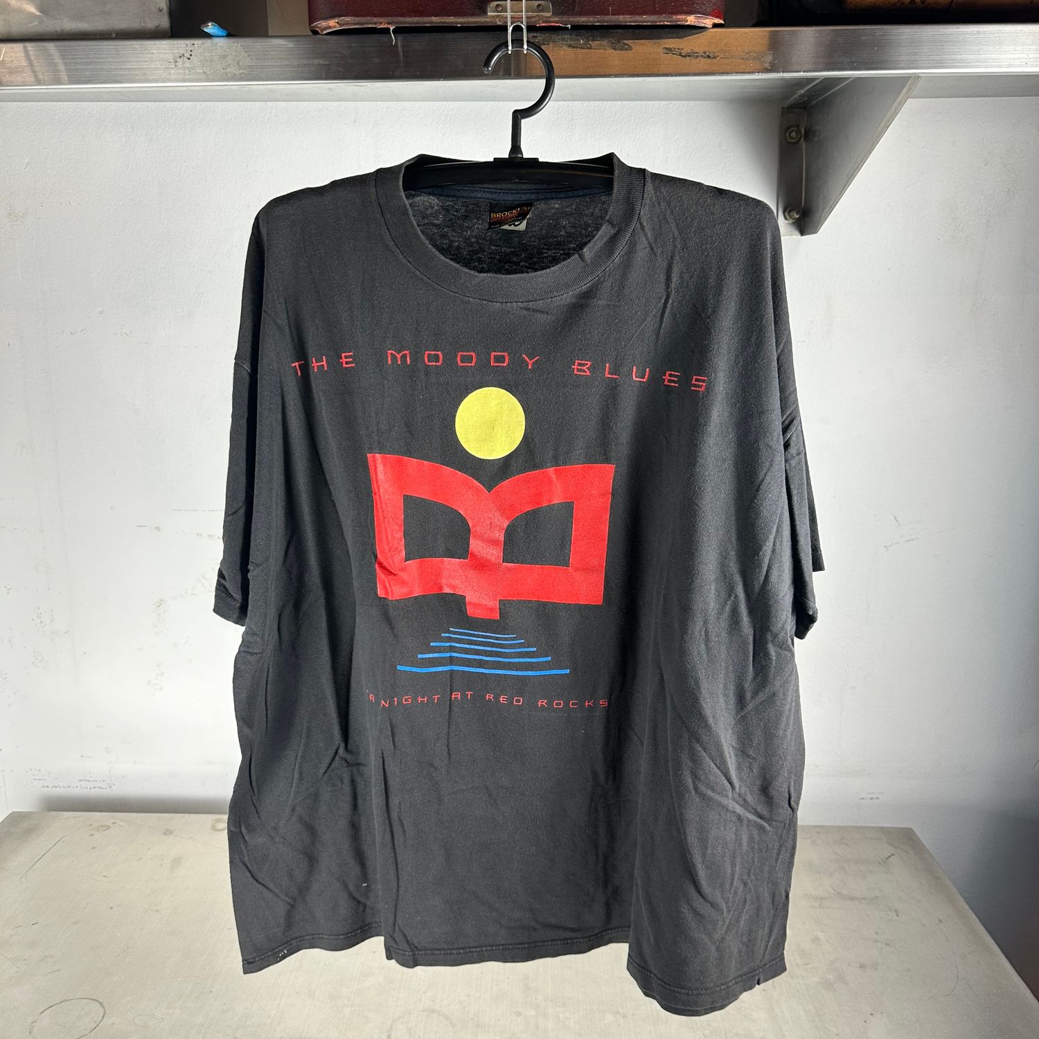 ​​Vintage 1993 The Moody Blues A Night At Red Rocks Tour 2XL T-shirt