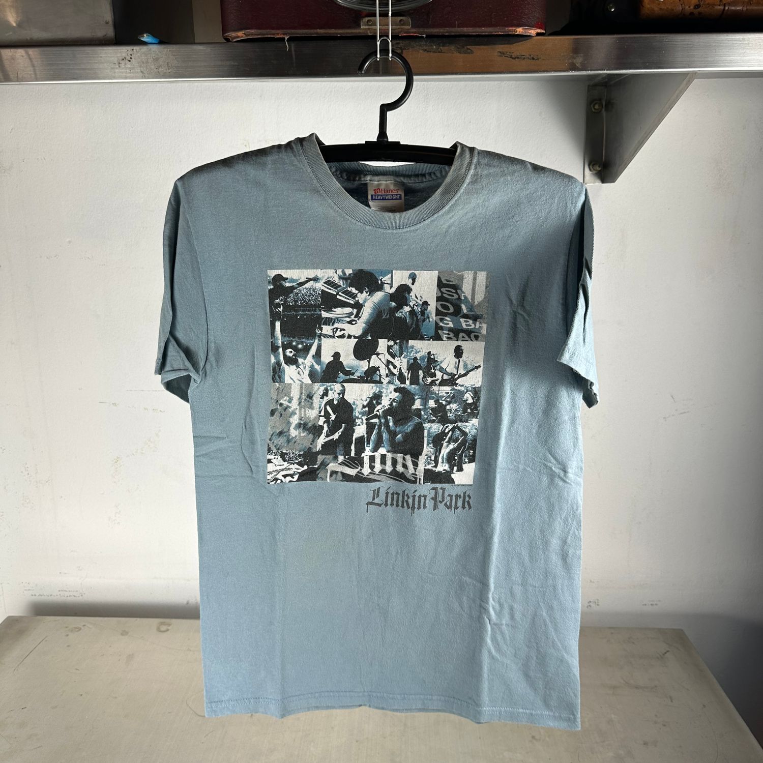 ​​​​Vintage 2004 Linkin Park Rock Band Graphic T-shirt