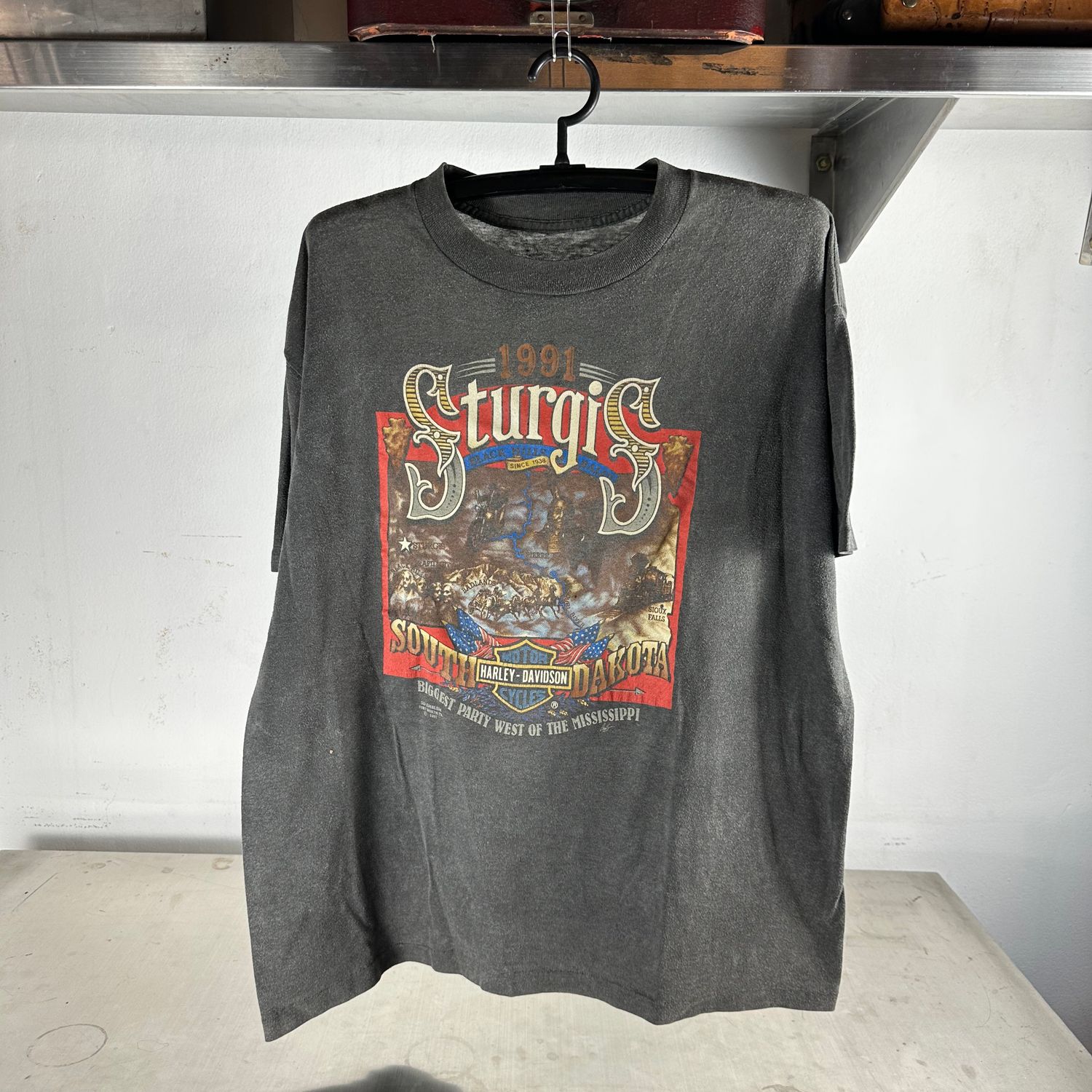 ​​Vintage 1991 Harley Davidson Motorcycle Sturgis 3D Emblem T-shirt