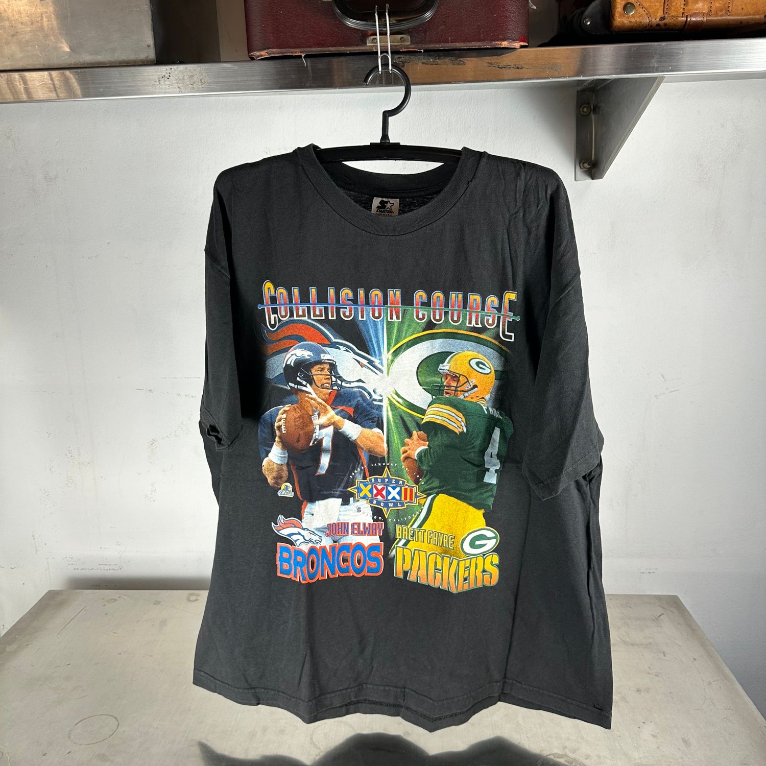 ​Vintage 1998 NFL Super Bowl Collision Course Broncos VS Packers T-shirt