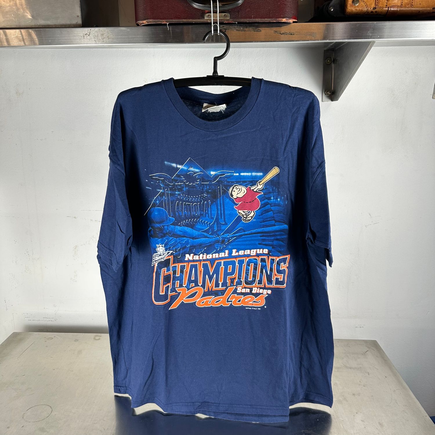 ​Vintage 1998 San Diego Padres MLB League Champions Graphic T-shirt