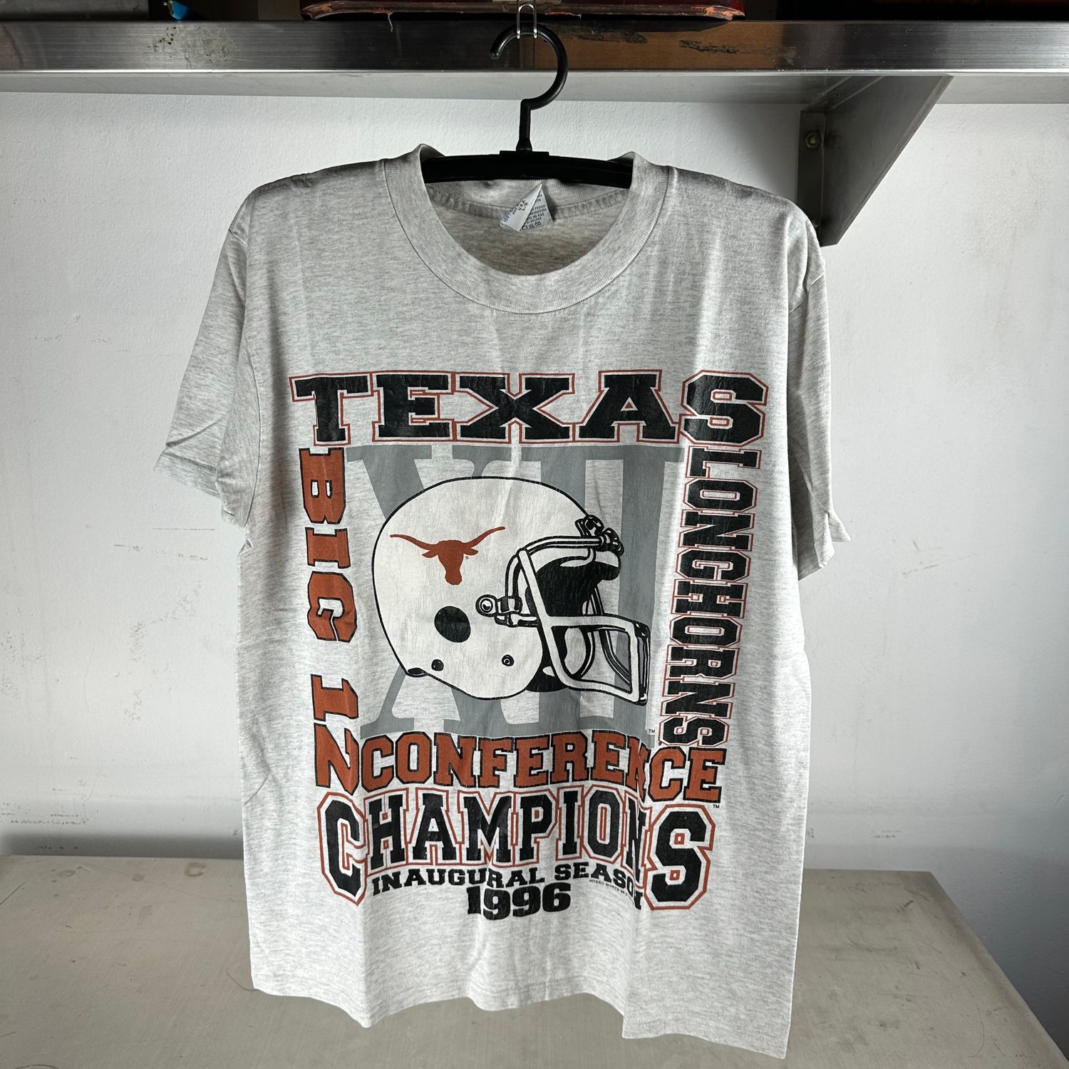 ​Vintage 1996 Texas Longhorns NCAA Big 12 Champions T-shirt