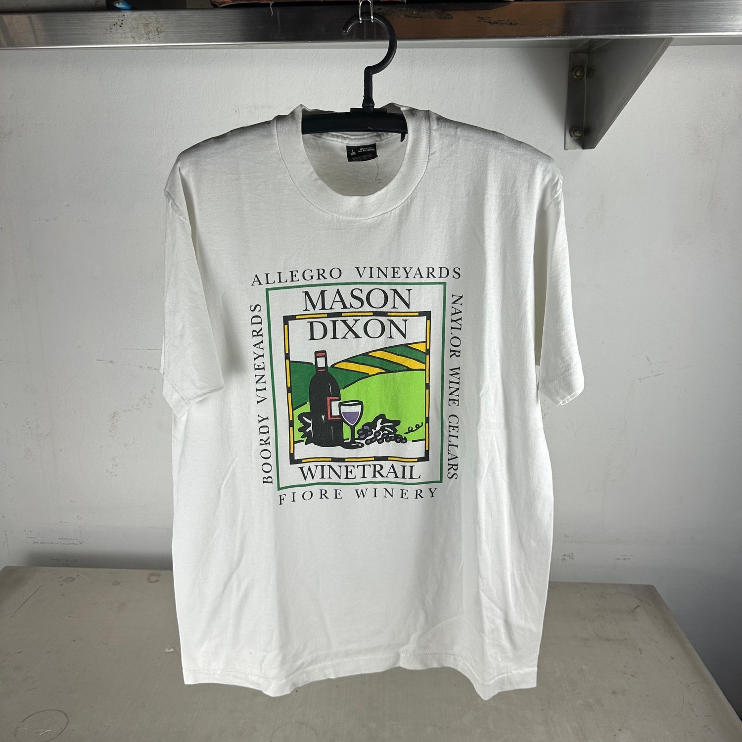 ​​Vintage 80s Mason Dixon Vineyards Winery Graphic Artwork T-Shirt