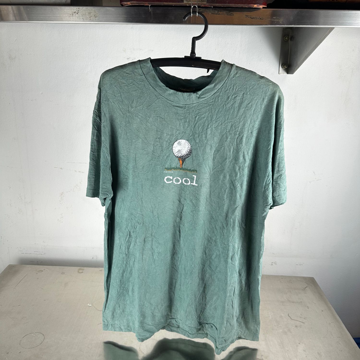 ​​Vintage 1997 Golf Cool Artwork Graphic T-Shirt