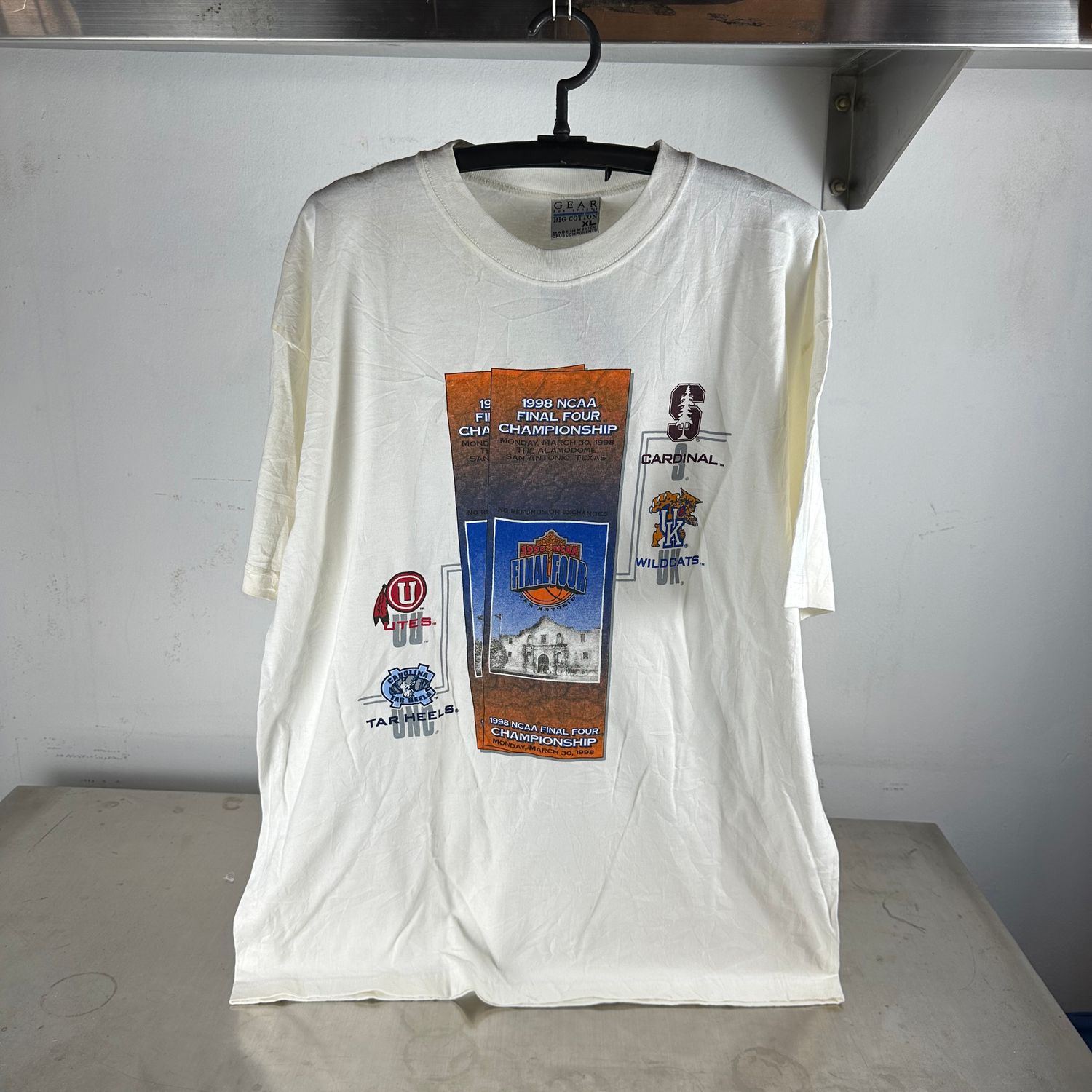 ​Vintage 1998 NCAA Basketball Final Four Championship Deadstock T-Shirt