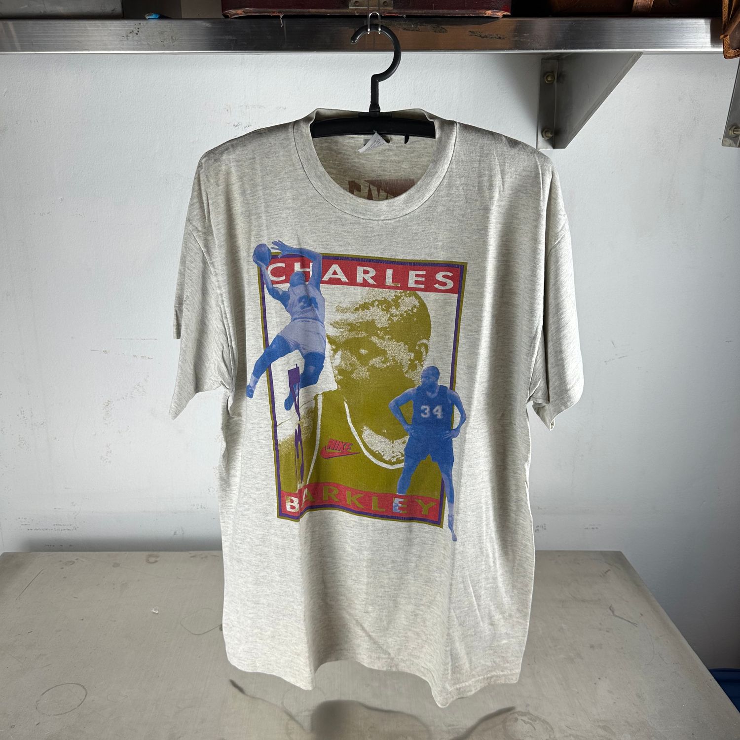 ​Vintage Nike 90s Charles Barkley Basketball Graphic T-Shirt