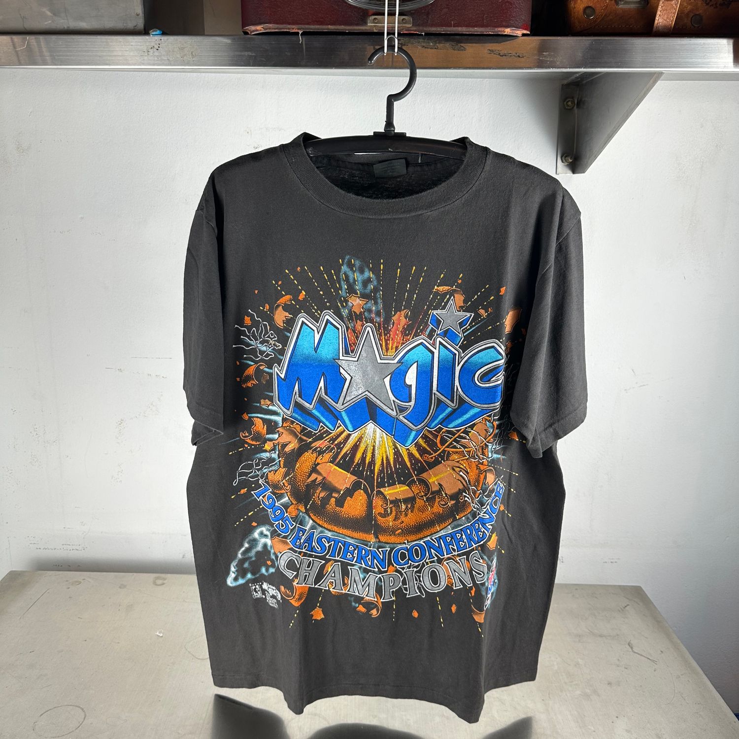​Vintage 1995 Orlando Magic NBA Conference Champions Explosion Graphic T-Shirt