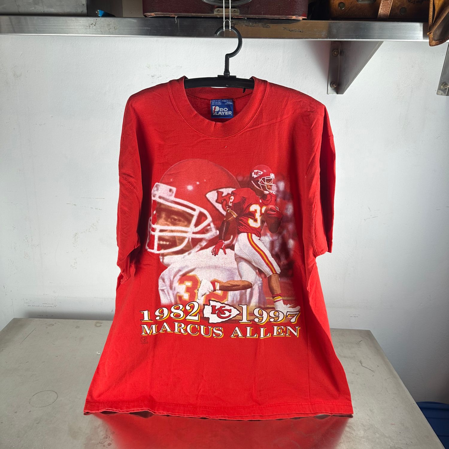 Vintage 1997 Marcus Allen Kansas City Chiefs NFL Career T-Shirt