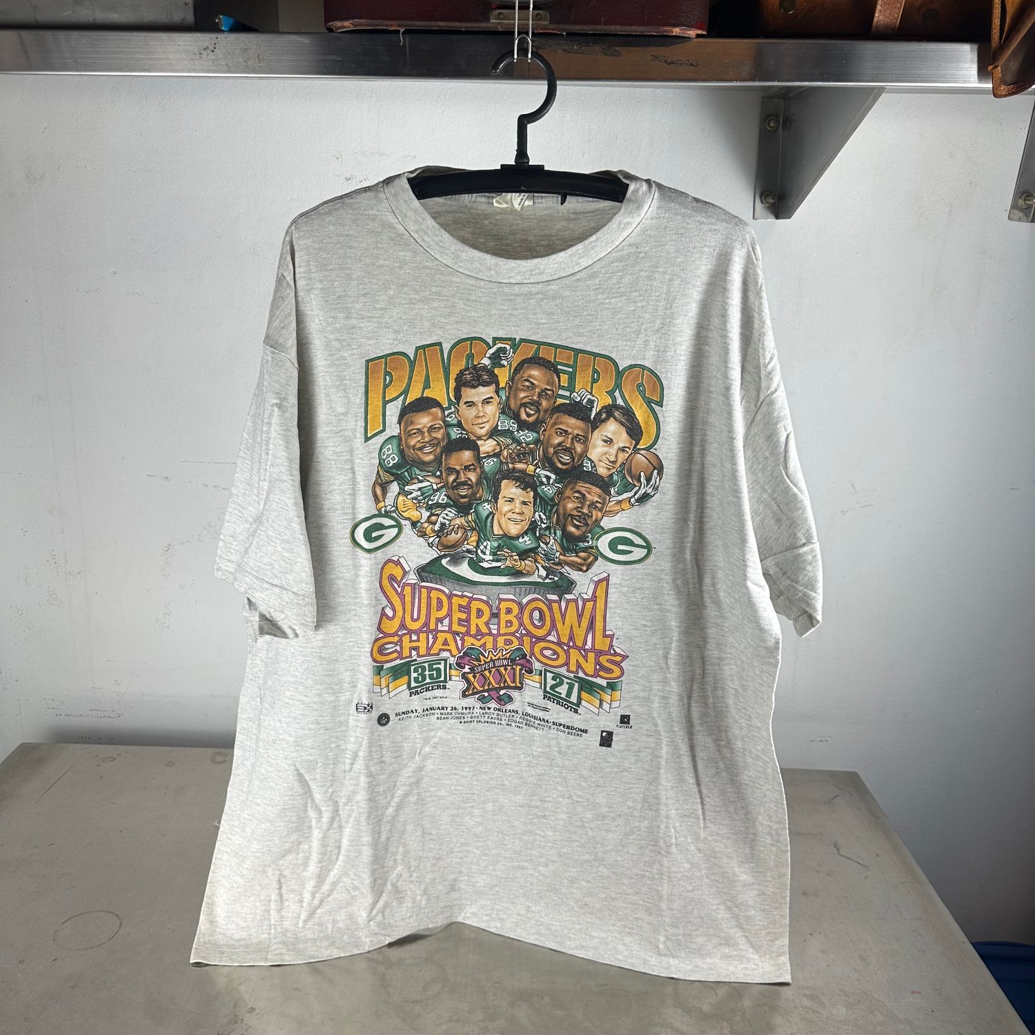 ​Vintage 1997 Green Bay Packers NFL Super Bowl Champions Caricature T-Shirt