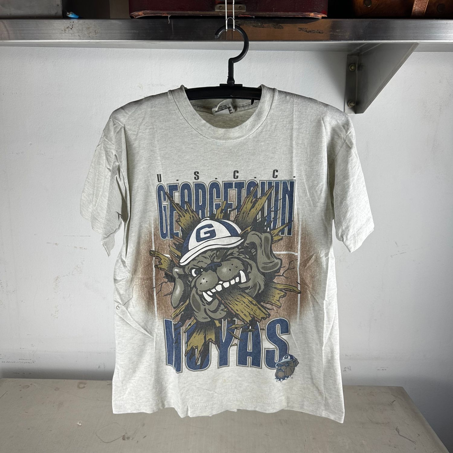 Vintage 90s Georgetown Hoyas NCAA Nutmeg Mascot Graphic T-Shirt