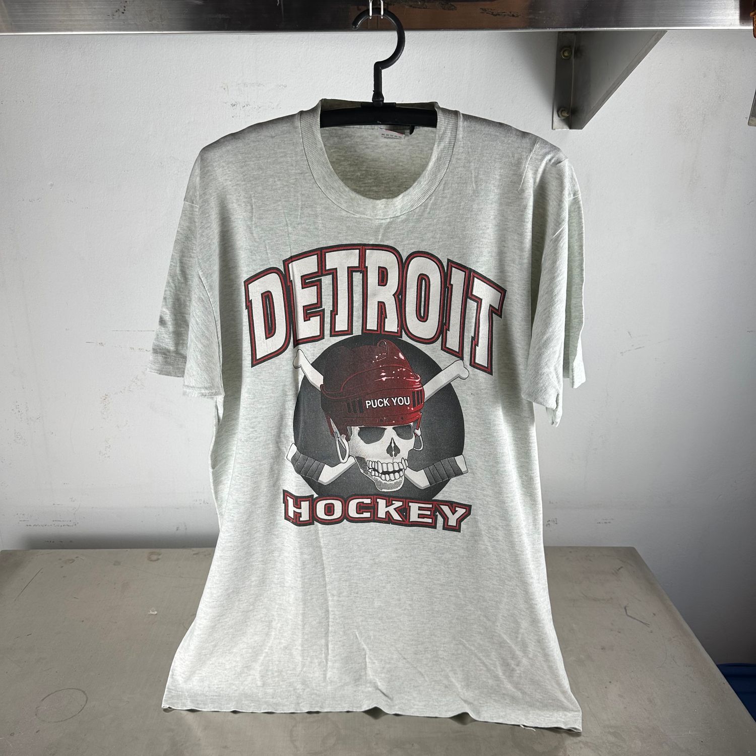 ​Vintage 90s Detroit Hockey Puck You NHL Red Wings Graphic​ T-Shirt