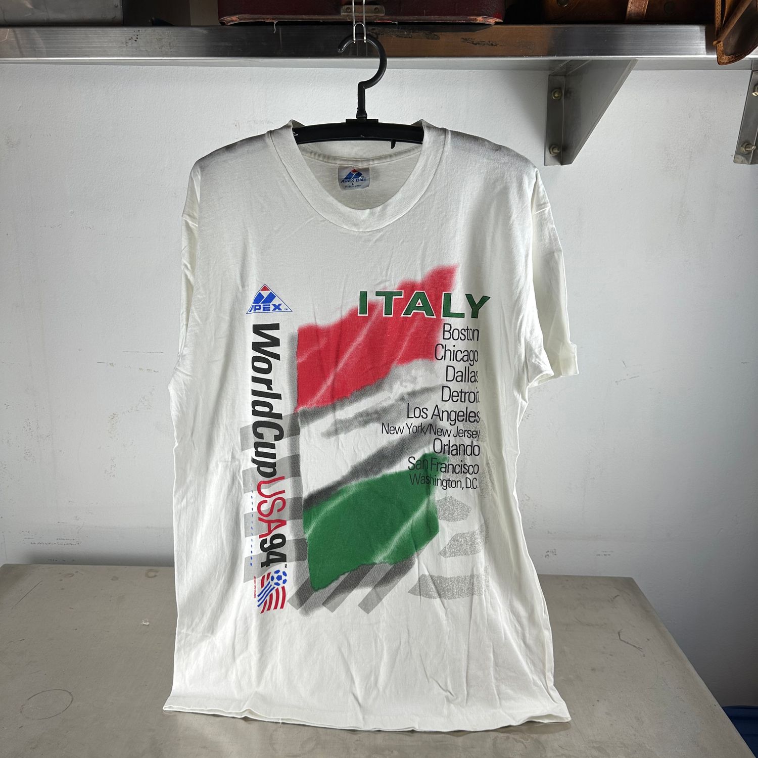 ​Vintage 1994 Italy Soccer National Team USA World Cup T-Shirt