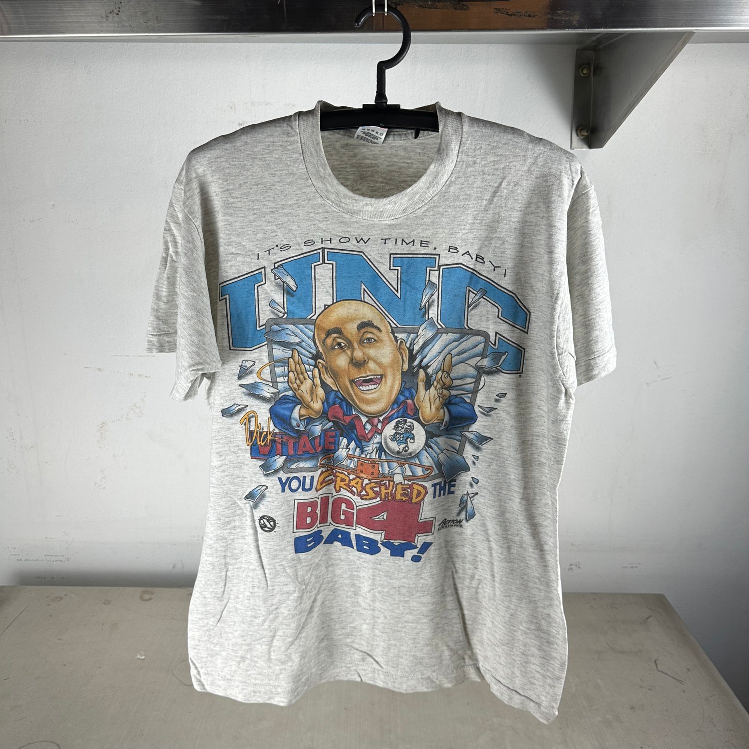 ​Vintage 90s UNC Tarheels Dick Vitale NCAA It's Showtime Baby! T-Shirt
