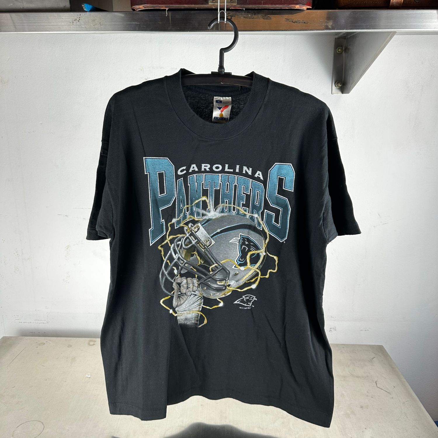 ​​Vintage 90s UNC Tarheels Dick Vitale NCAA It's Showtime Baby! T-Shirt