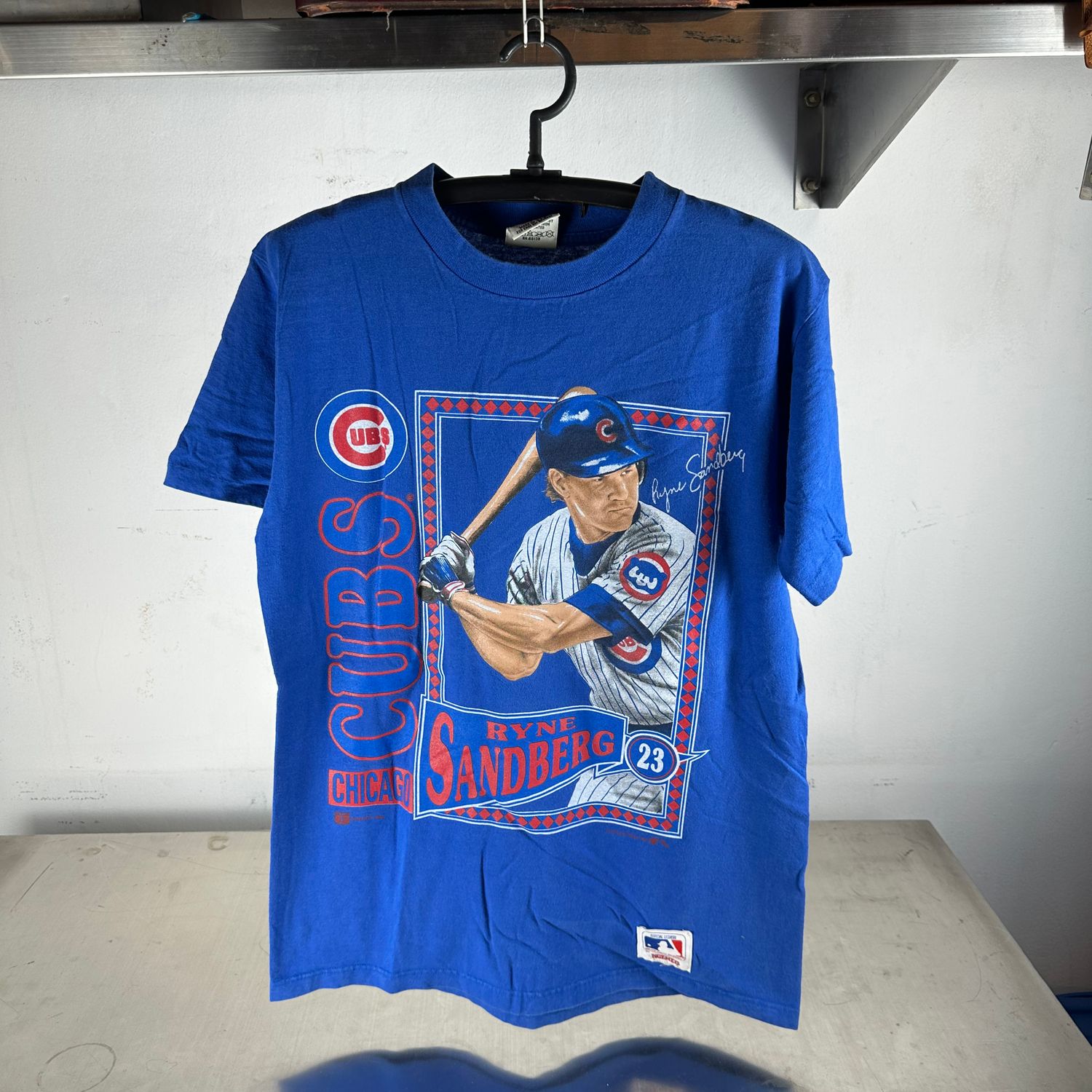 ​​Vintage 90s Ryne Sandberg Chicago Cubs MLB Nutmeg T-Shirt