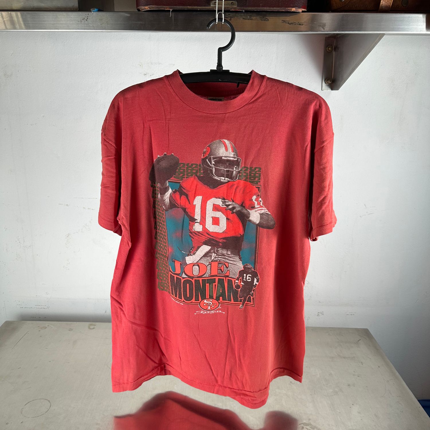 ​Vintage 1990 Joe Montana San Francisco 49ers NFL Starter T-Shirt