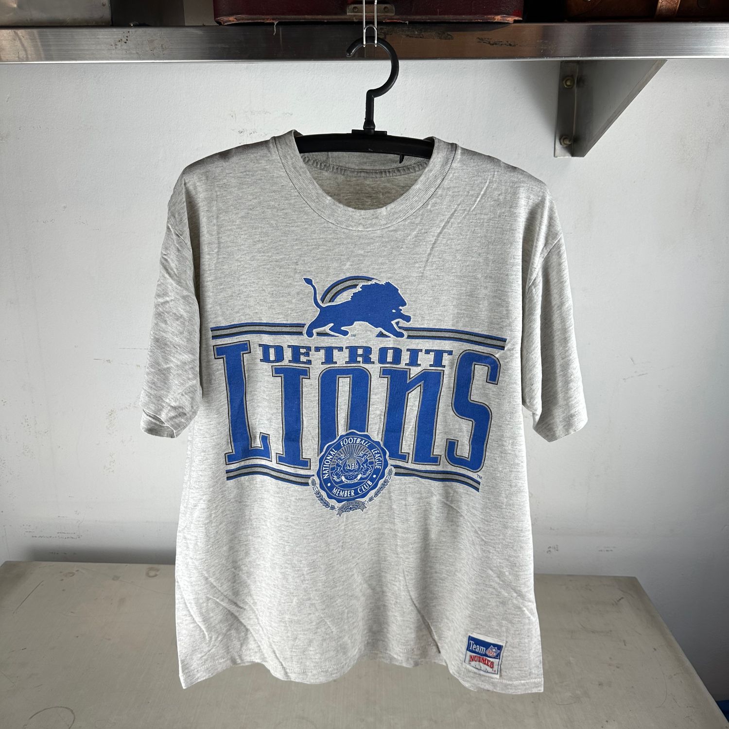 ​Vintage 90s Detroit Lions NFL Member Club Graphic T-Shirt