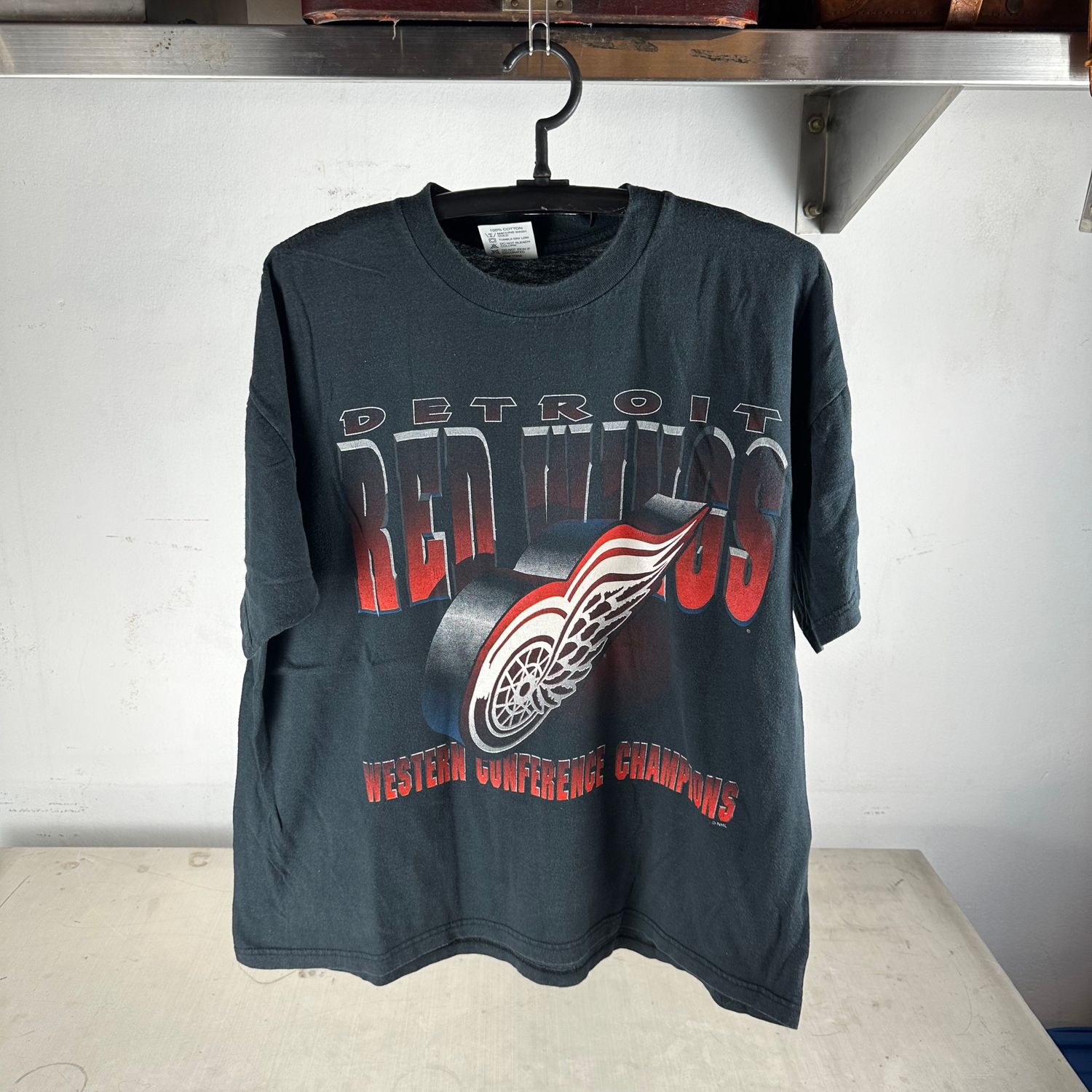 ​Vintage 90s Detroit Red Wings NHL Conference Champions Graphic​ T-Shirt
