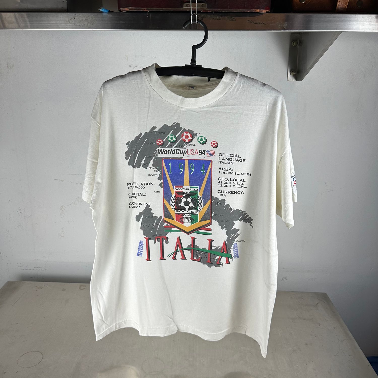 ​​Vintage Italy Italia 1994 USA Soccer World Cup Graphic T-Shirt
