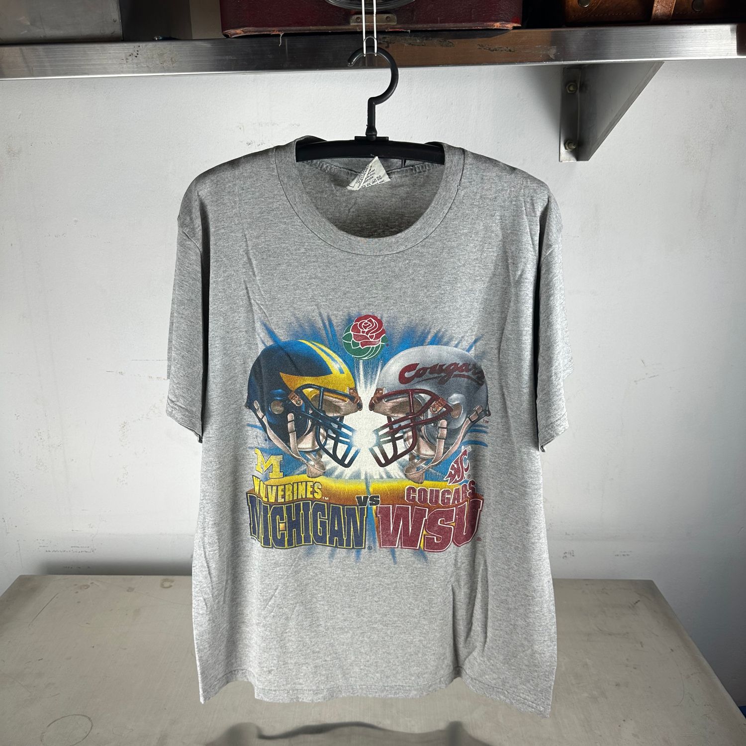 ​Vintage 90s NCAA Rose Bowl Michigan Wolverines VS Washington State Cougars T-Shirt