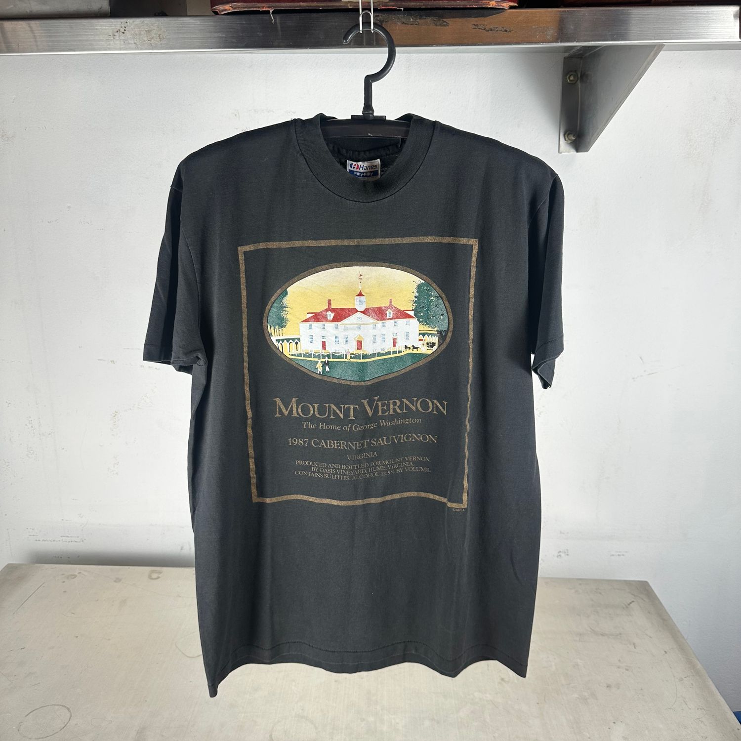 ​Vintage 1987 Mount Vernon Cabernet Sauvignon Wine Vineyard Graphic T-Shirt